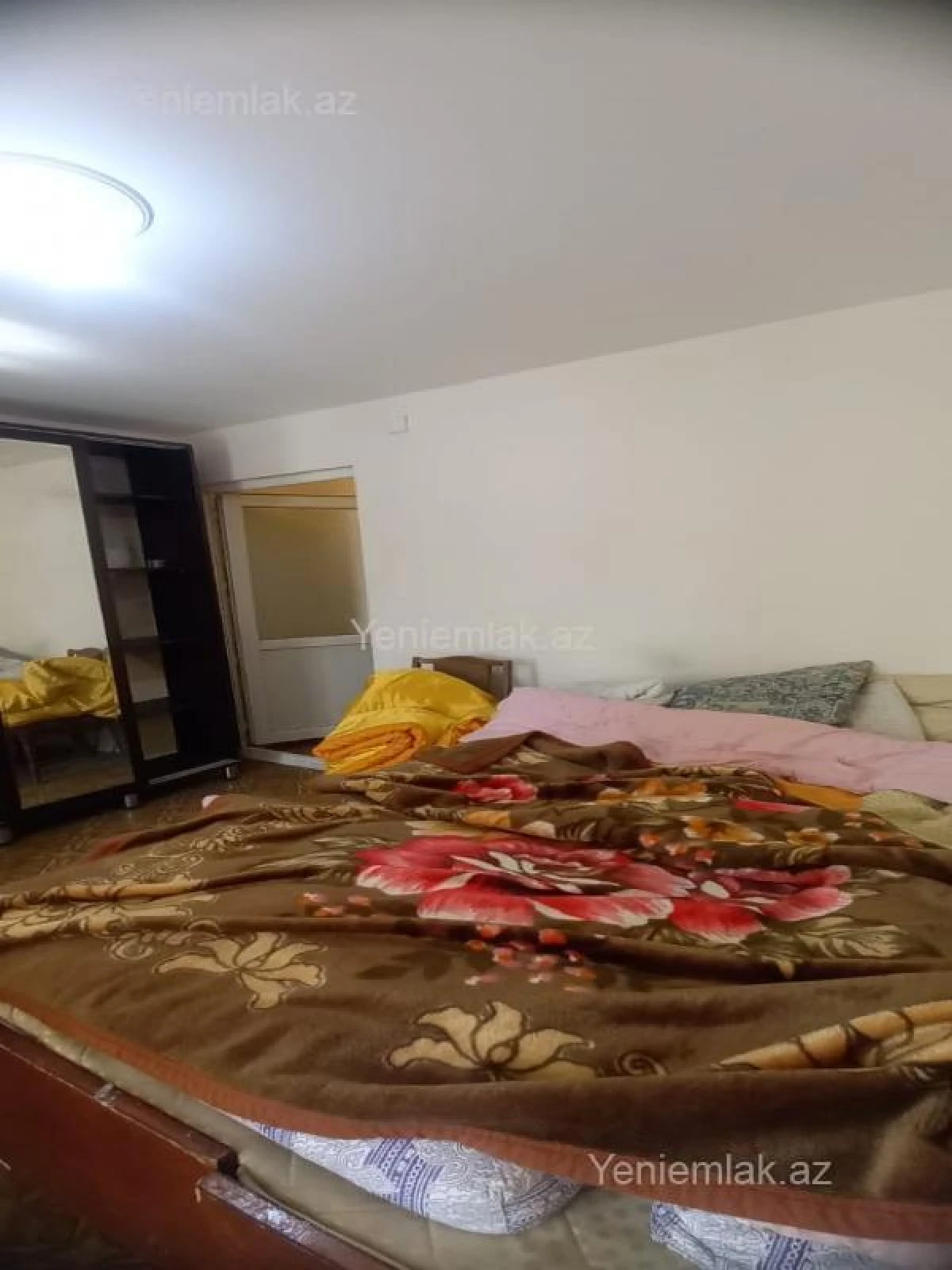 Satılır 2 otaqlı köhnə tikili 48 m²