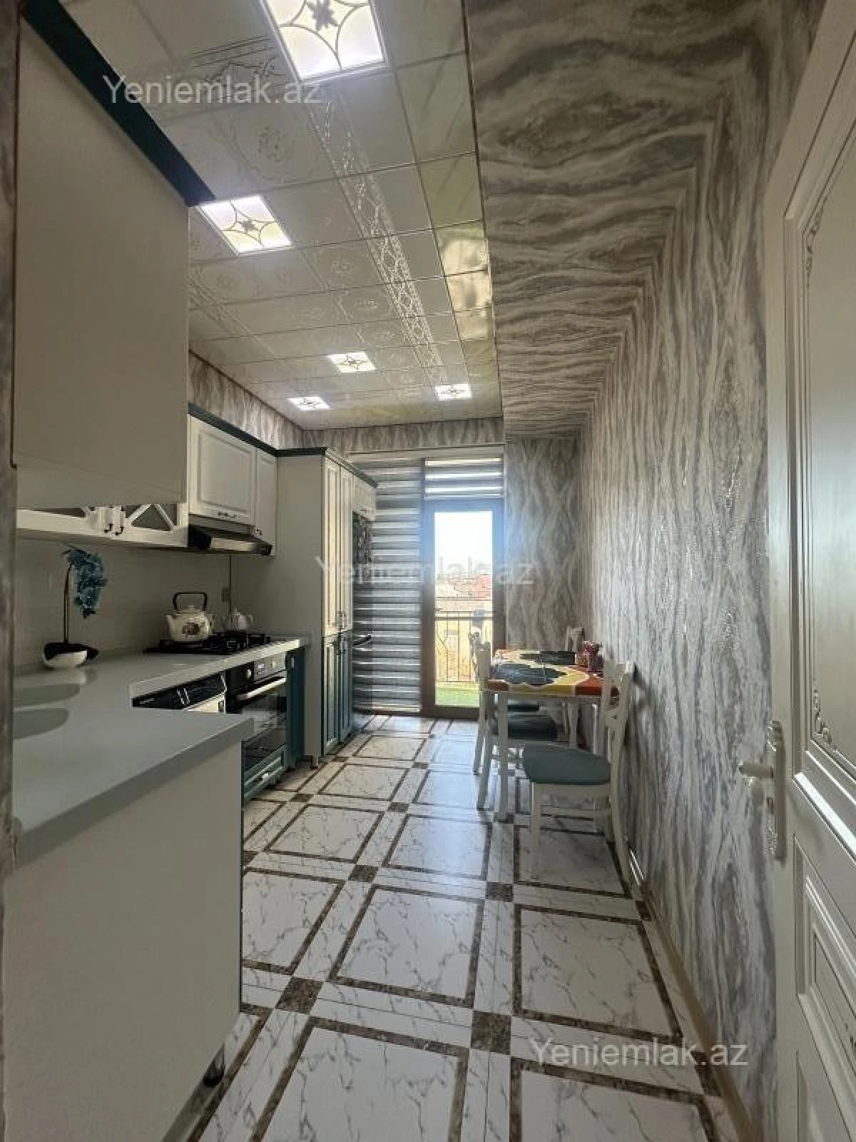 Satılır 3 otaqlı yeni tikili 100 m²