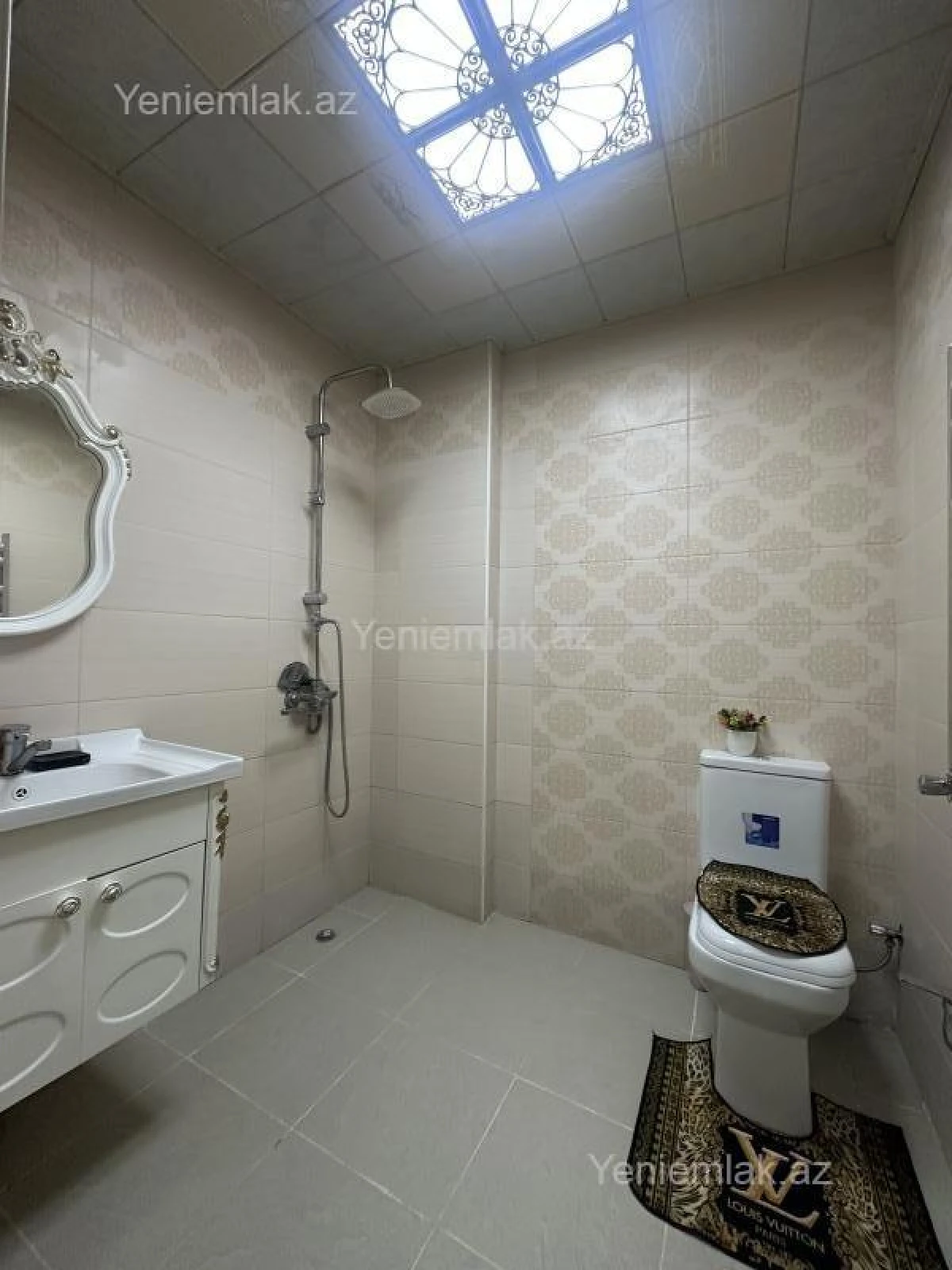 Satılır 3 otaqlı yeni tikili 100 m²