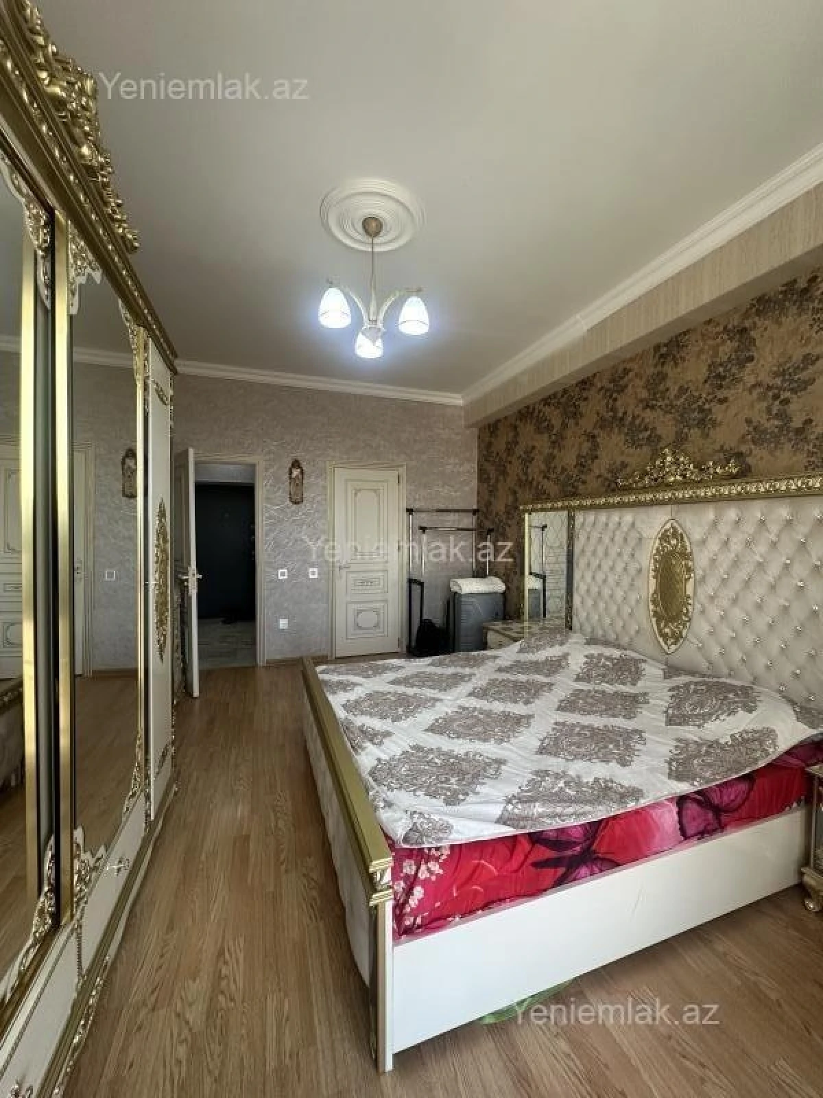 Satılır 3 otaqlı yeni tikili 100 m²