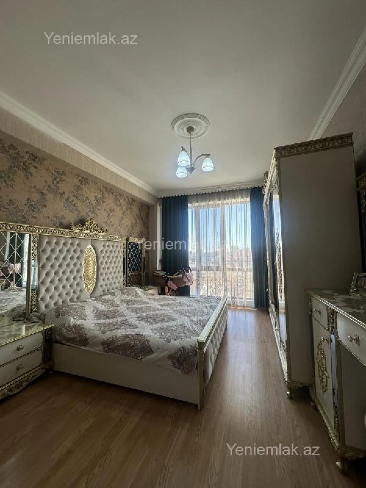 Satılır 3 otaqlı yeni tikili 100 m²