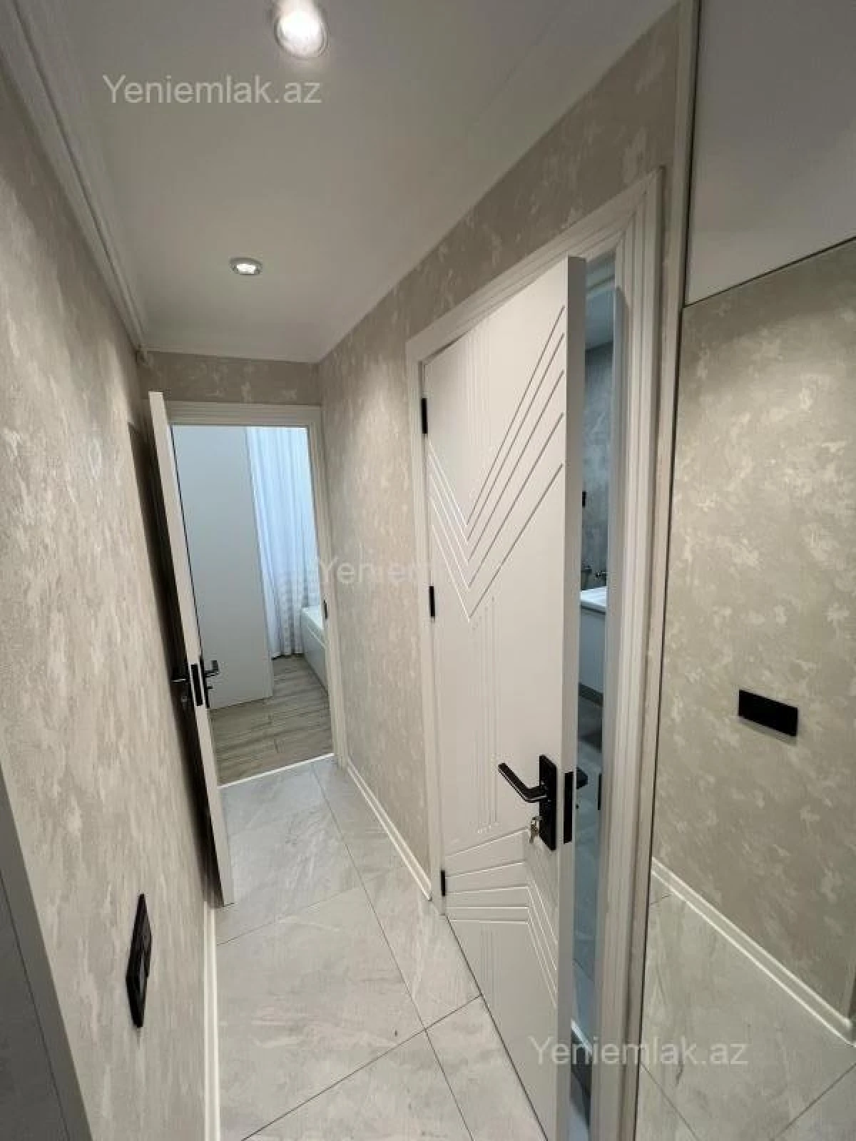 Satılır 2 otaqlı köhnə tikili 40 m²