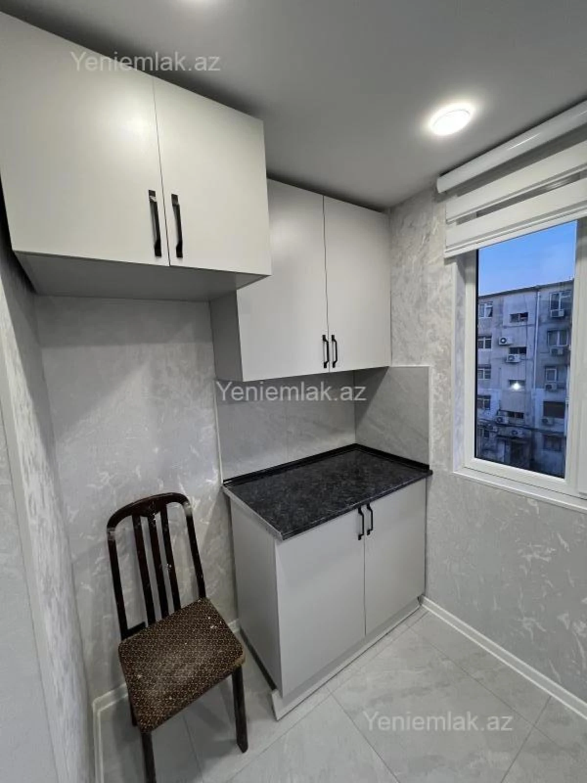 Satılır 2 otaqlı köhnə tikili 40 m²