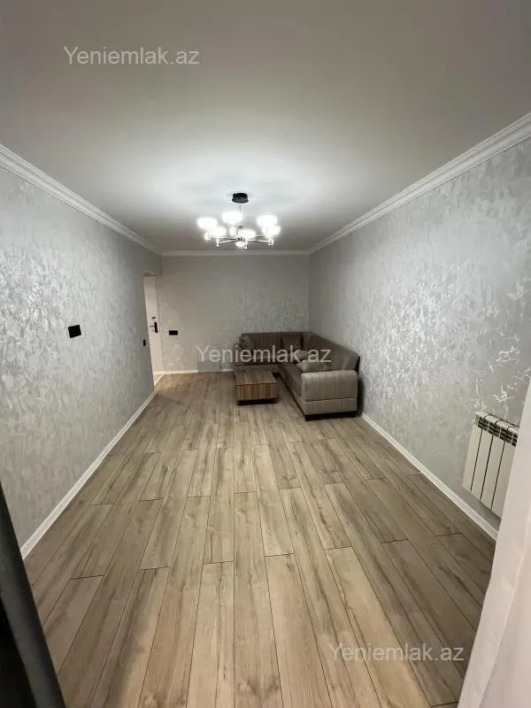Satılır 2 otaqlı köhnə tikili 40 m²