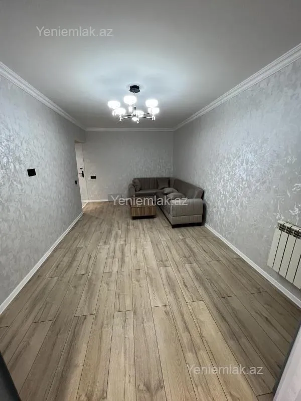 Satılır 2 otaqlı köhnə tikili 40 m²
