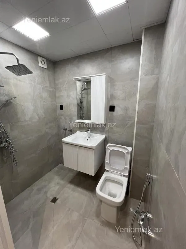 Satılır 2 otaqlı köhnə tikili 40 m²