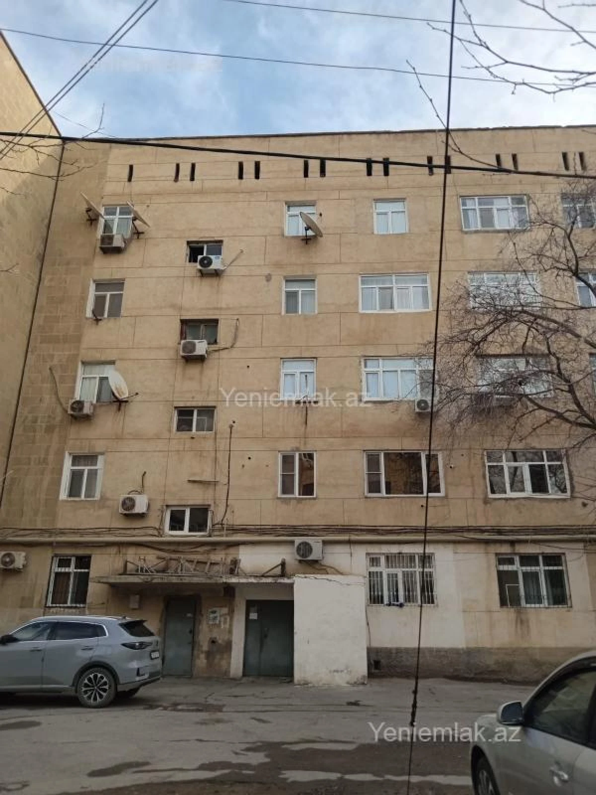 Satılır 3 otaqlı köhnə tikili 80 m²