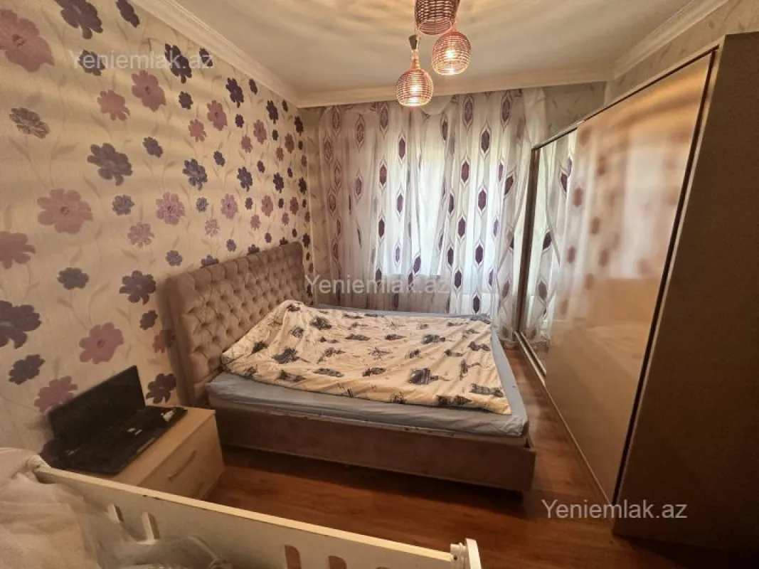 Satılır 2 otaqlı köhnə tikili 60 m²
