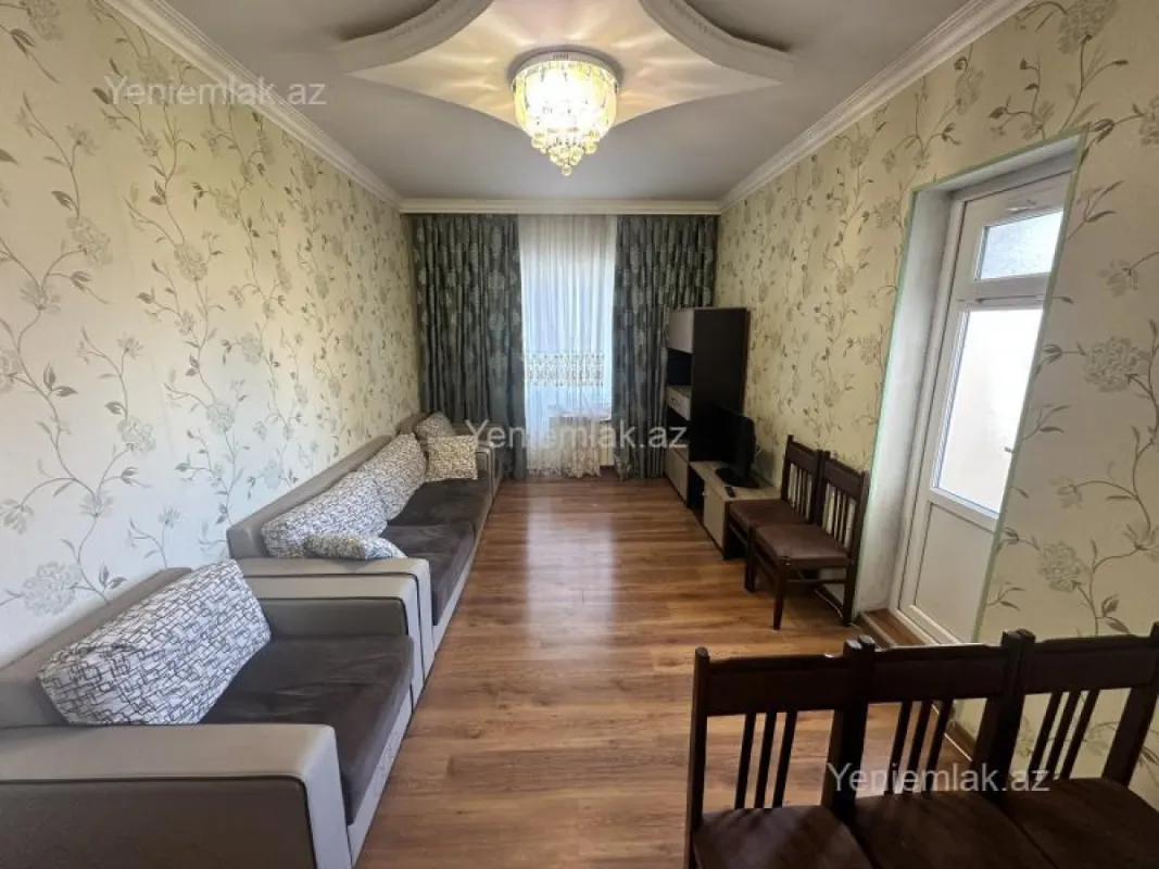 Satılır 2 otaqlı köhnə tikili 60 m²