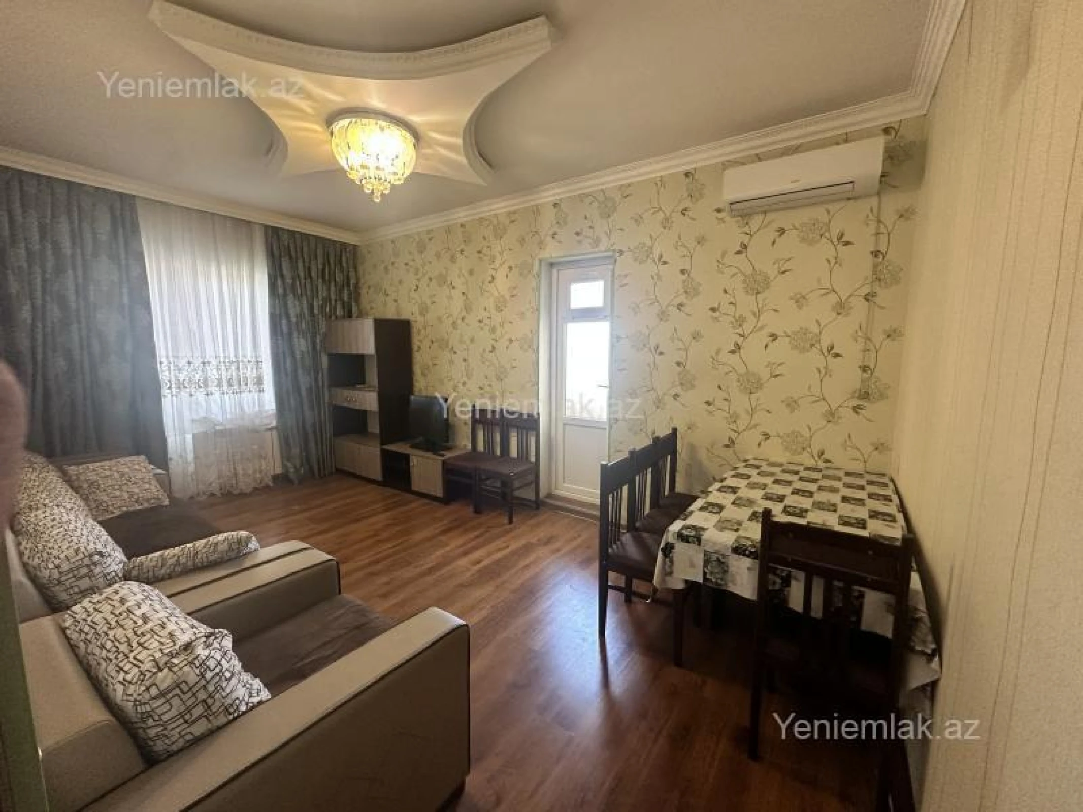 Satılır 2 otaqlı köhnə tikili 60 m²
