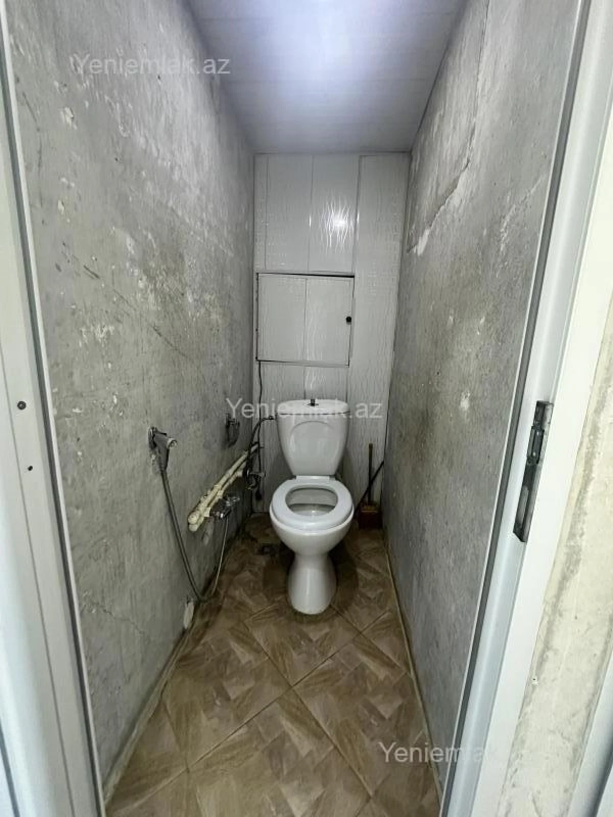 Satılır 2 otaqlı köhnə tikili 60 m²
