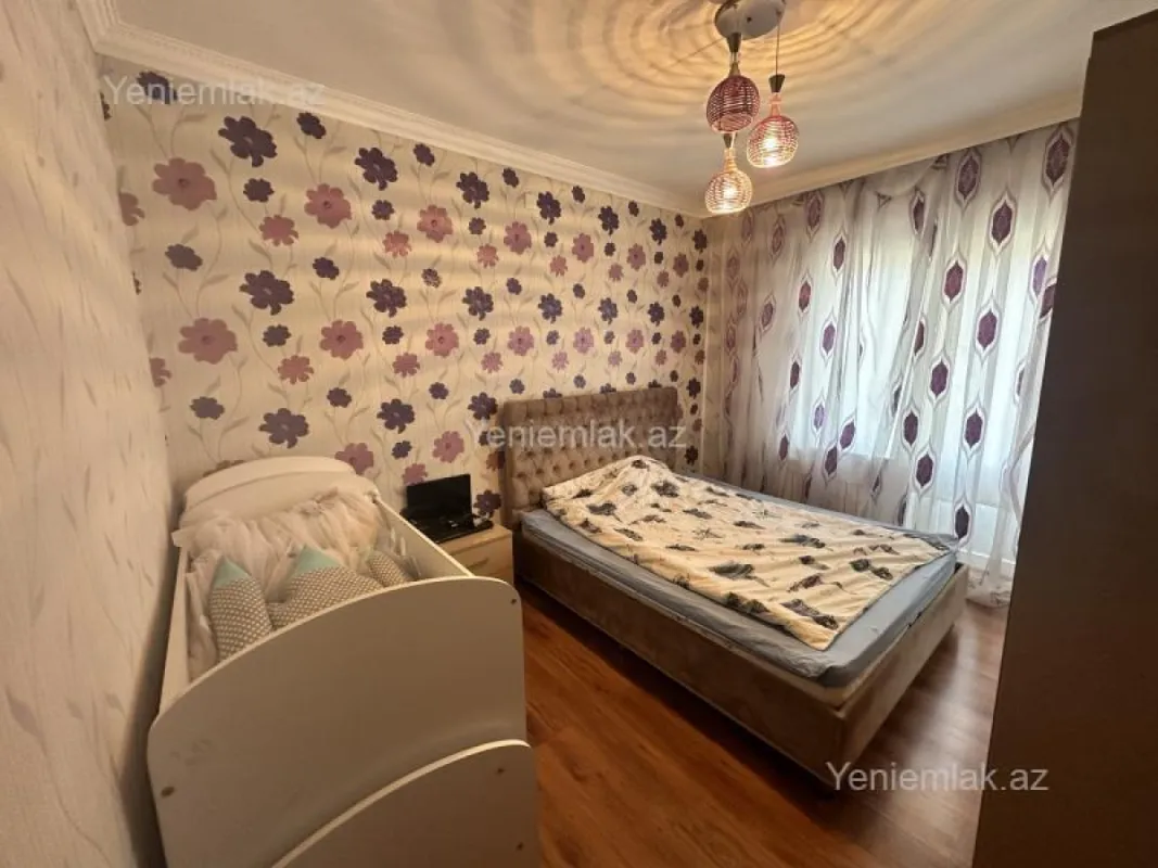 Satılır 2 otaqlı köhnə tikili 60 m²