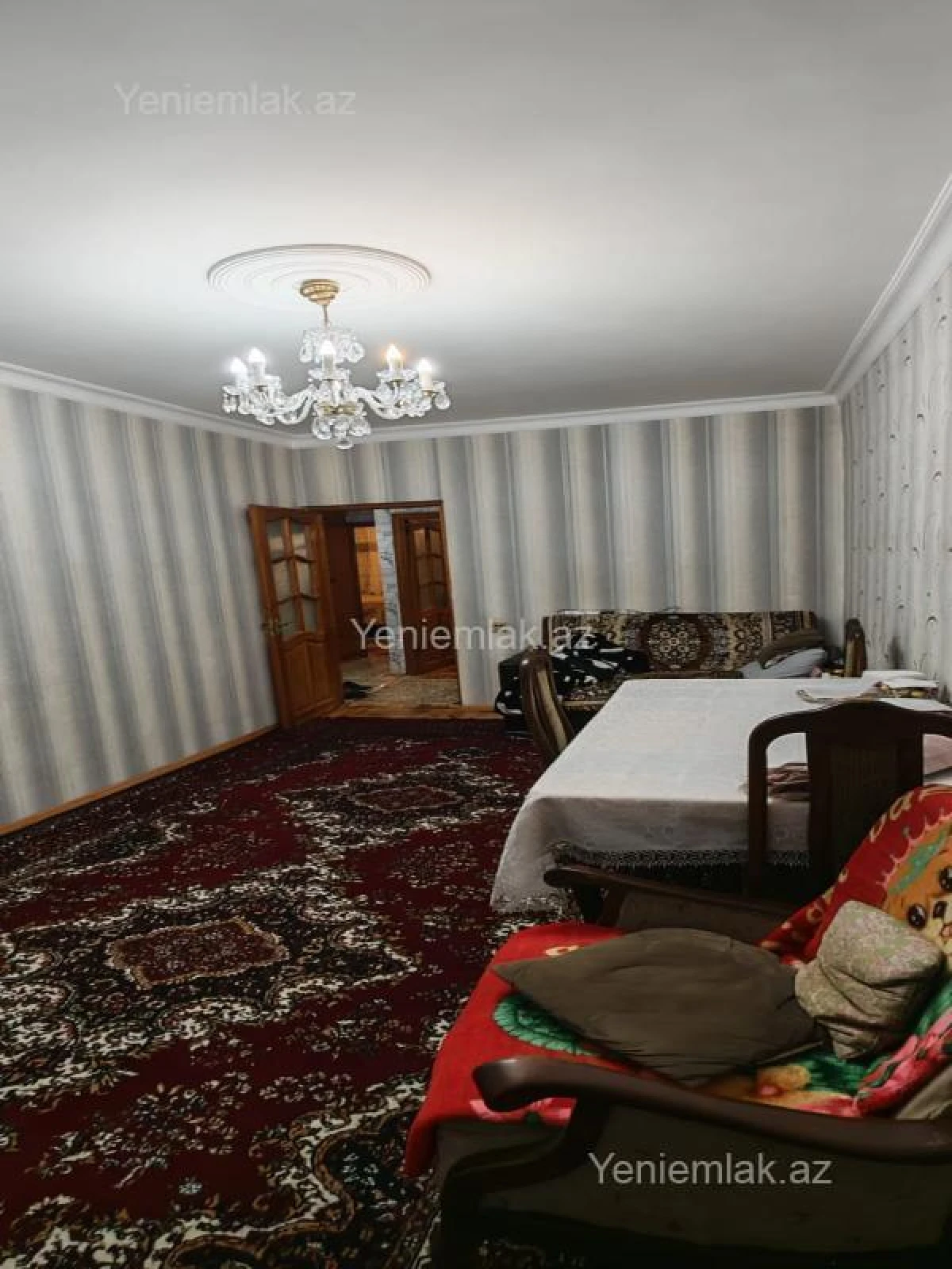 Satılır 2 otaqlı köhnə tikili 60 m²