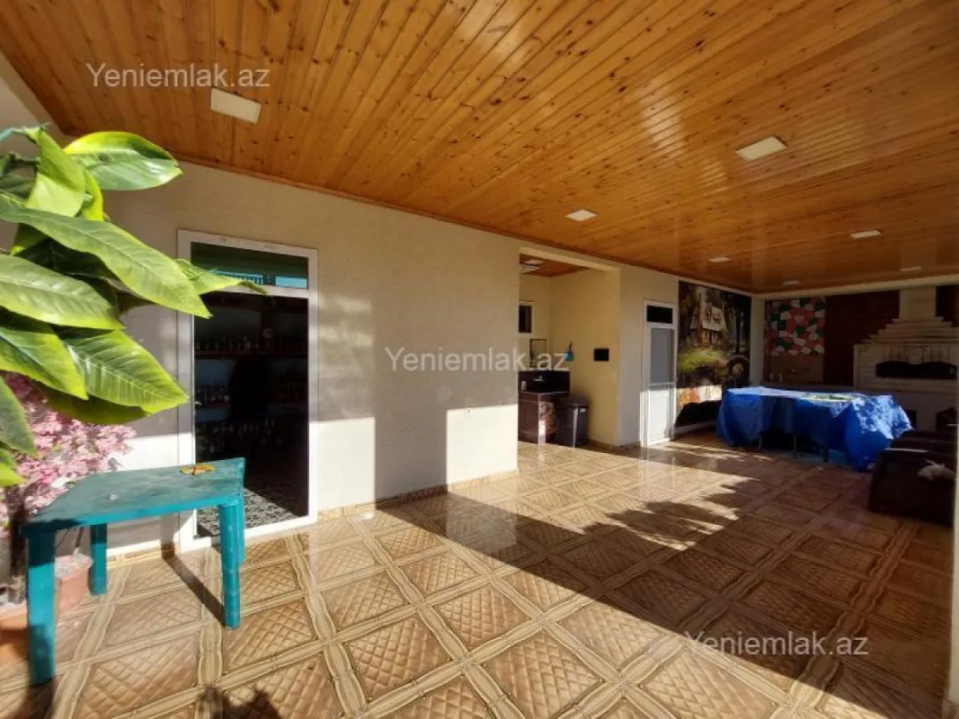 Satılır 6 otaqlı həyət evi 276 m²