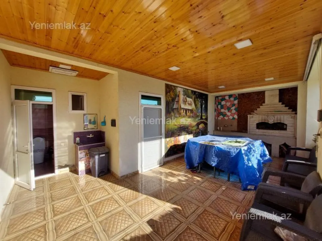 Satılır 6 otaqlı həyət evi 276 m²
