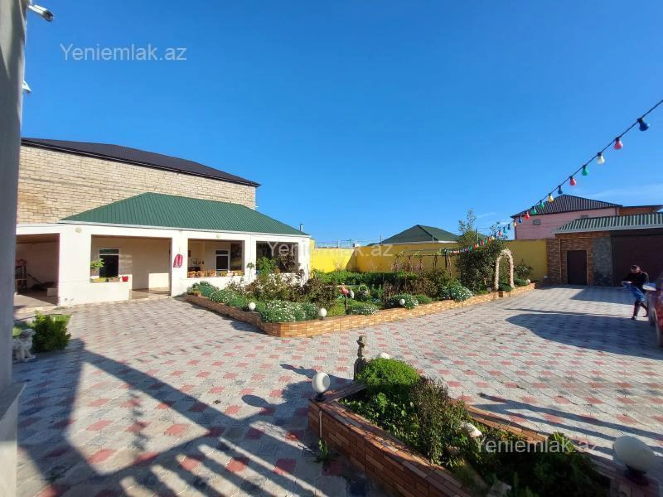 Satılır 6 otaqlı həyət evi 276 m²