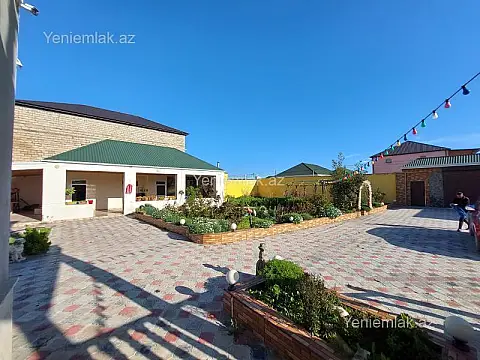 Satılır 6 otaqlı həyət evi 276 m²