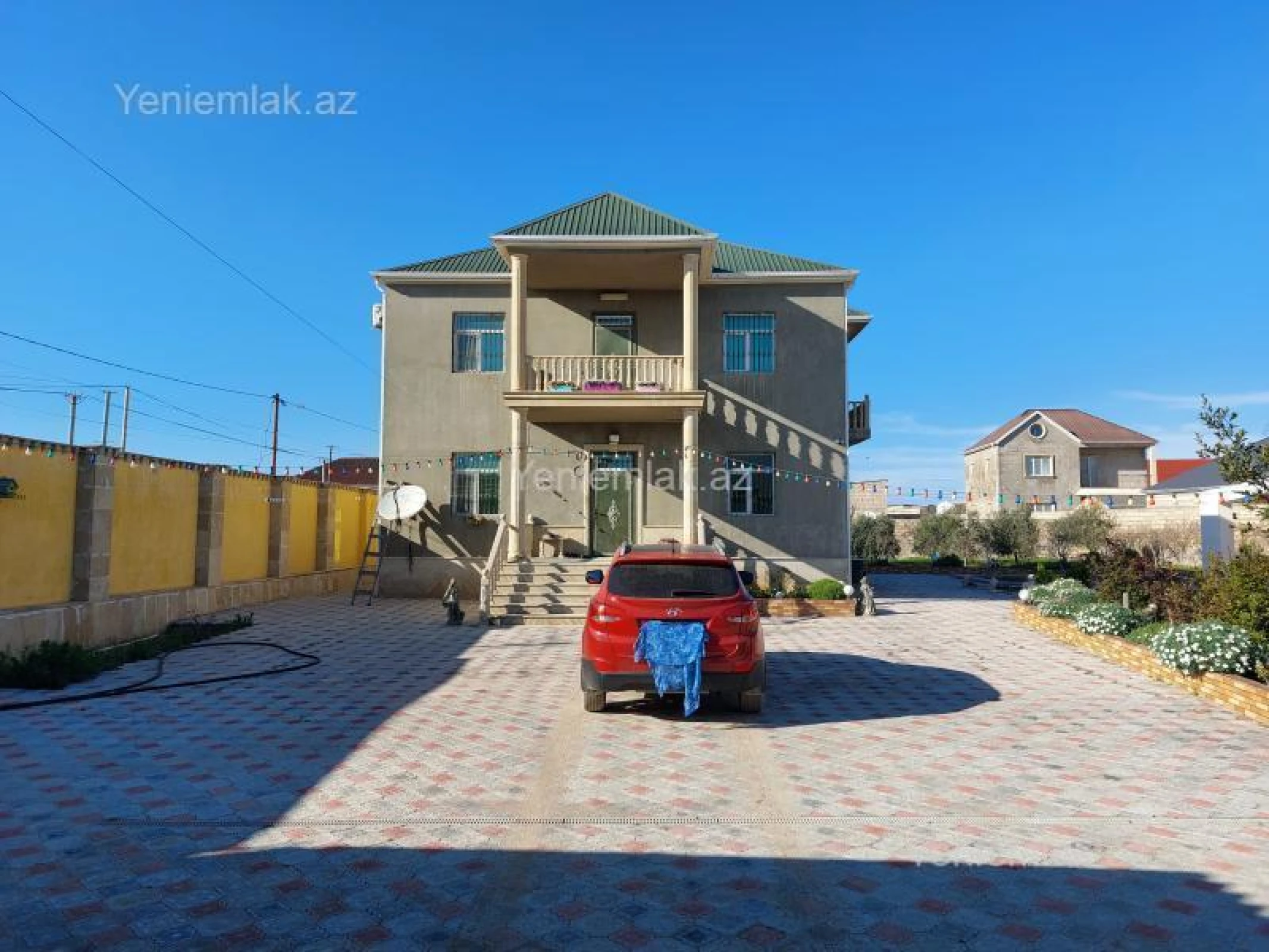 Satılır 6 otaqlı həyət evi 276 m²