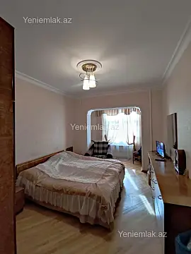 Satılır 4 otaqlı köhnə tikili 110 m²