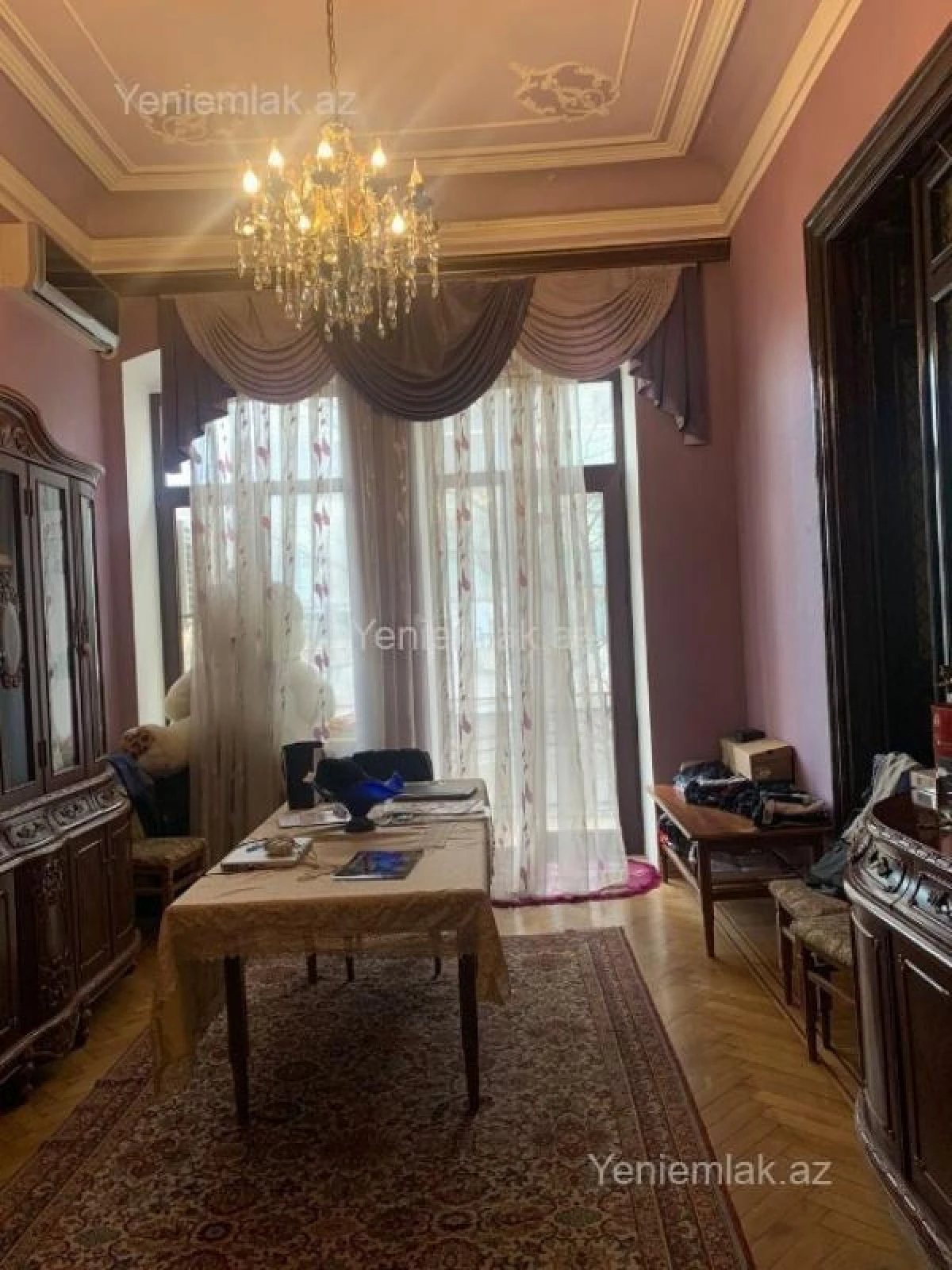 Satılır 6 otaqlı köhnə tikili 220 m²