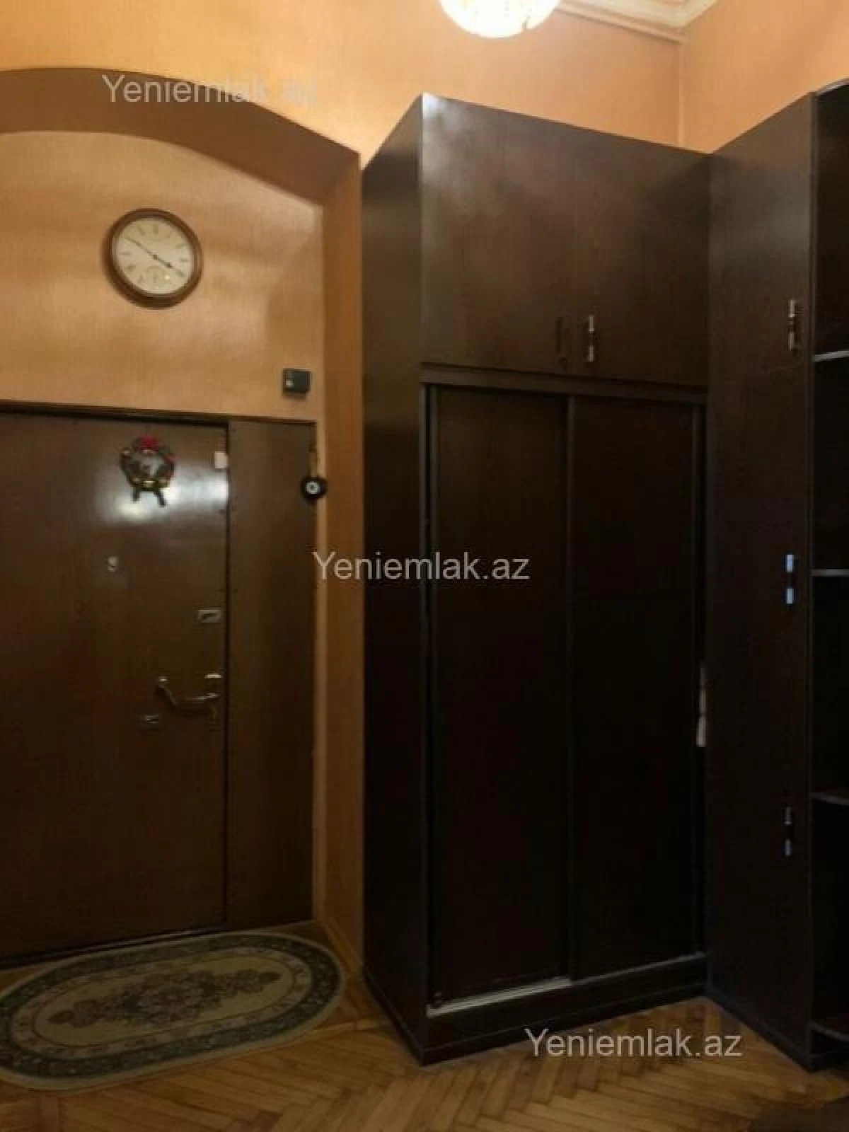 Satılır 6 otaqlı köhnə tikili 220 m²