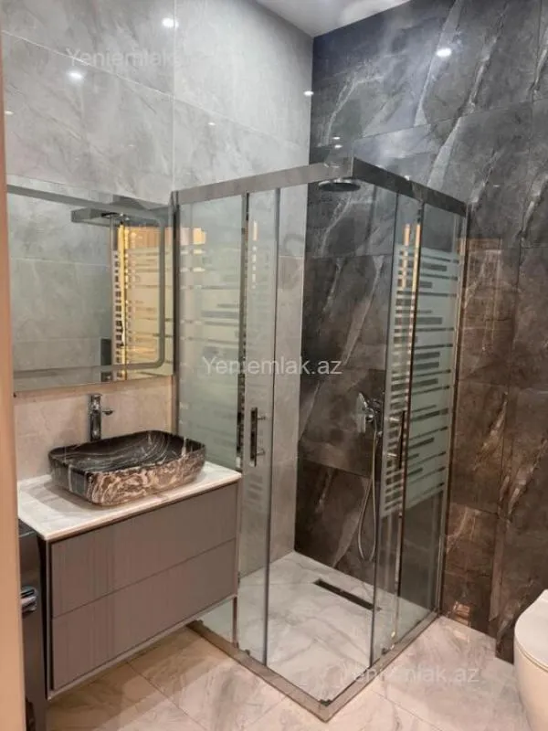 Satılır 2 otaqlı yeni tikili 95 m²