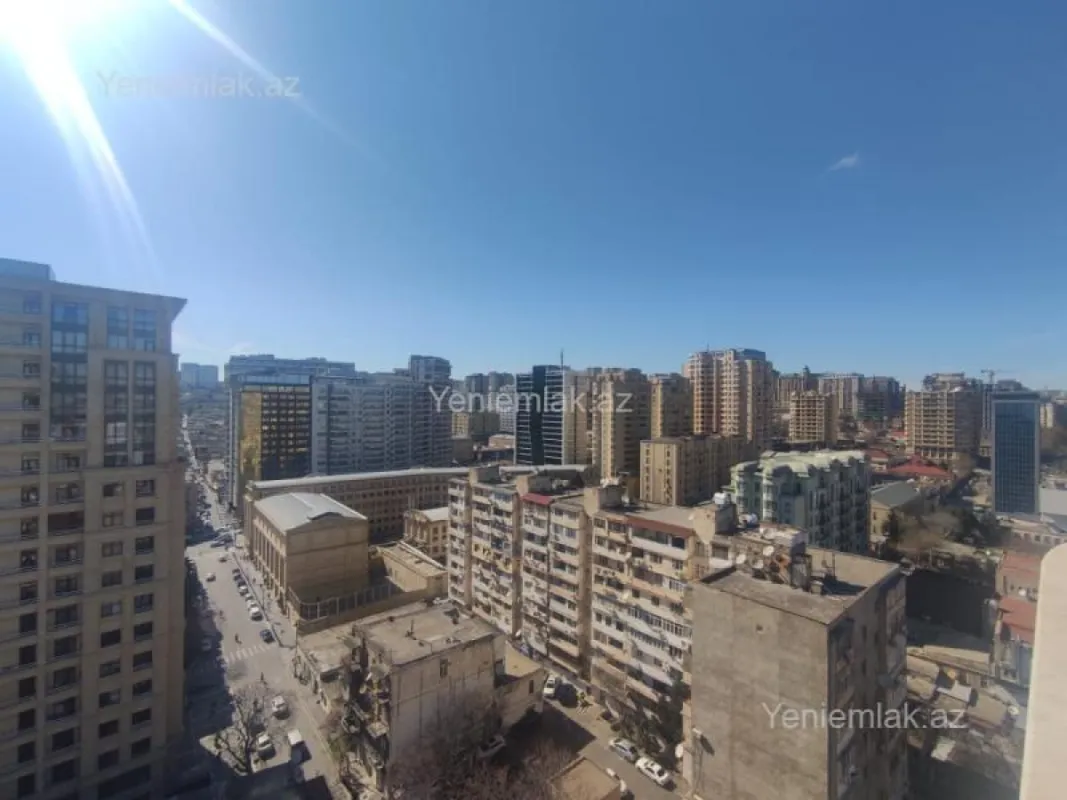 Satılır 4 otaqlı yeni tikili 178 m²