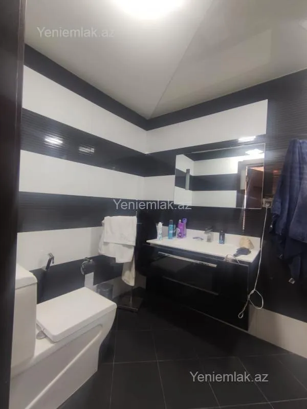 Satılır 4 otaqlı yeni tikili 178 m²