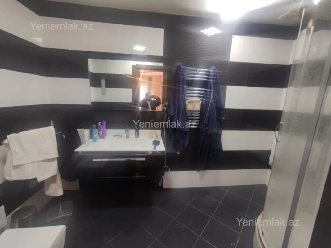 Satılır 4 otaqlı yeni tikili 178 m²
