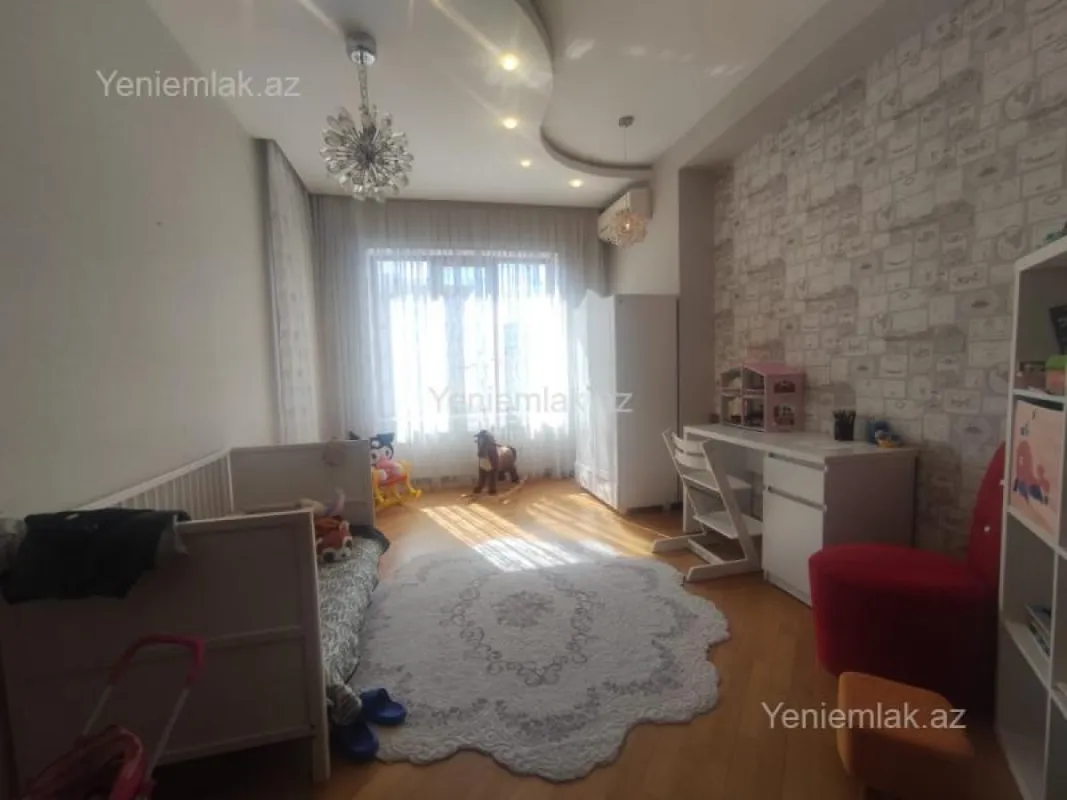 Satılır 4 otaqlı yeni tikili 178 m²