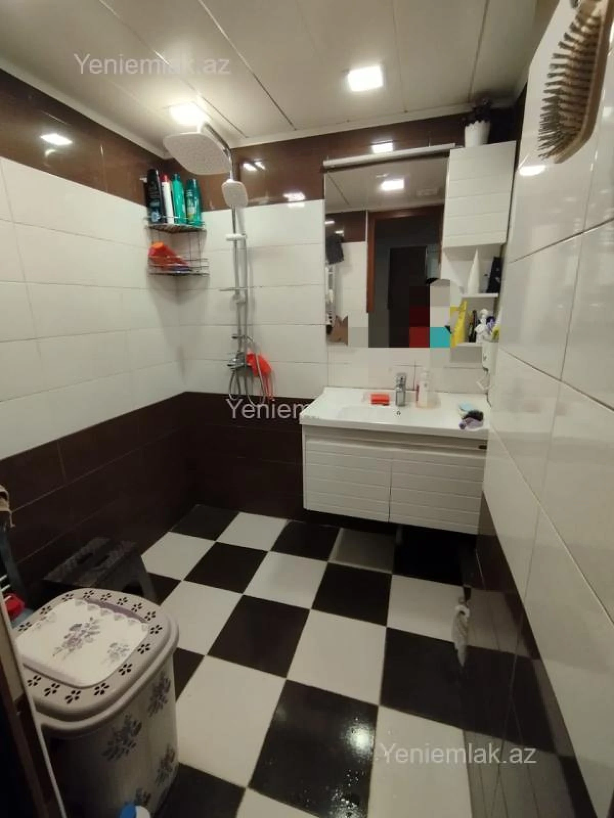 Satılır 3 otaqlı köhnə tikili 80 m²