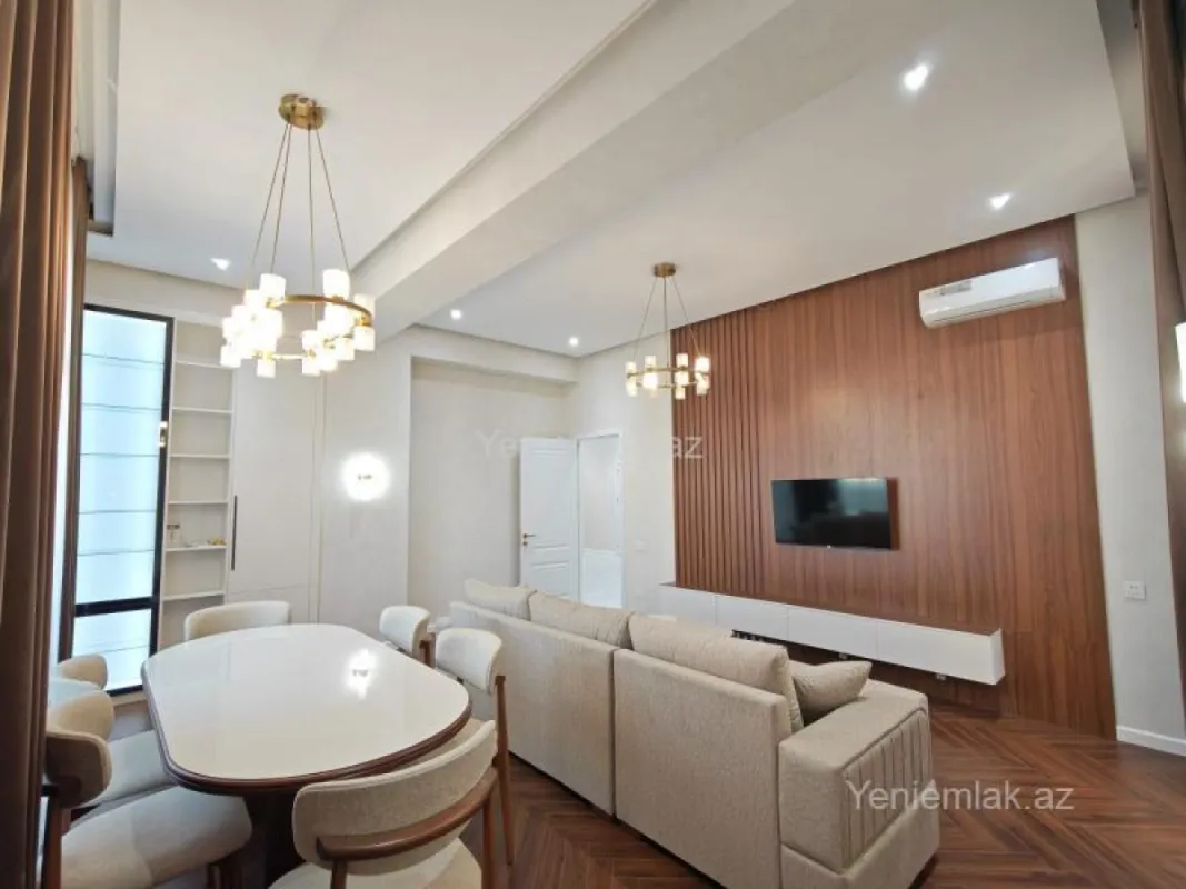 Satılır 3 otaqlı yeni tikili 125 m²