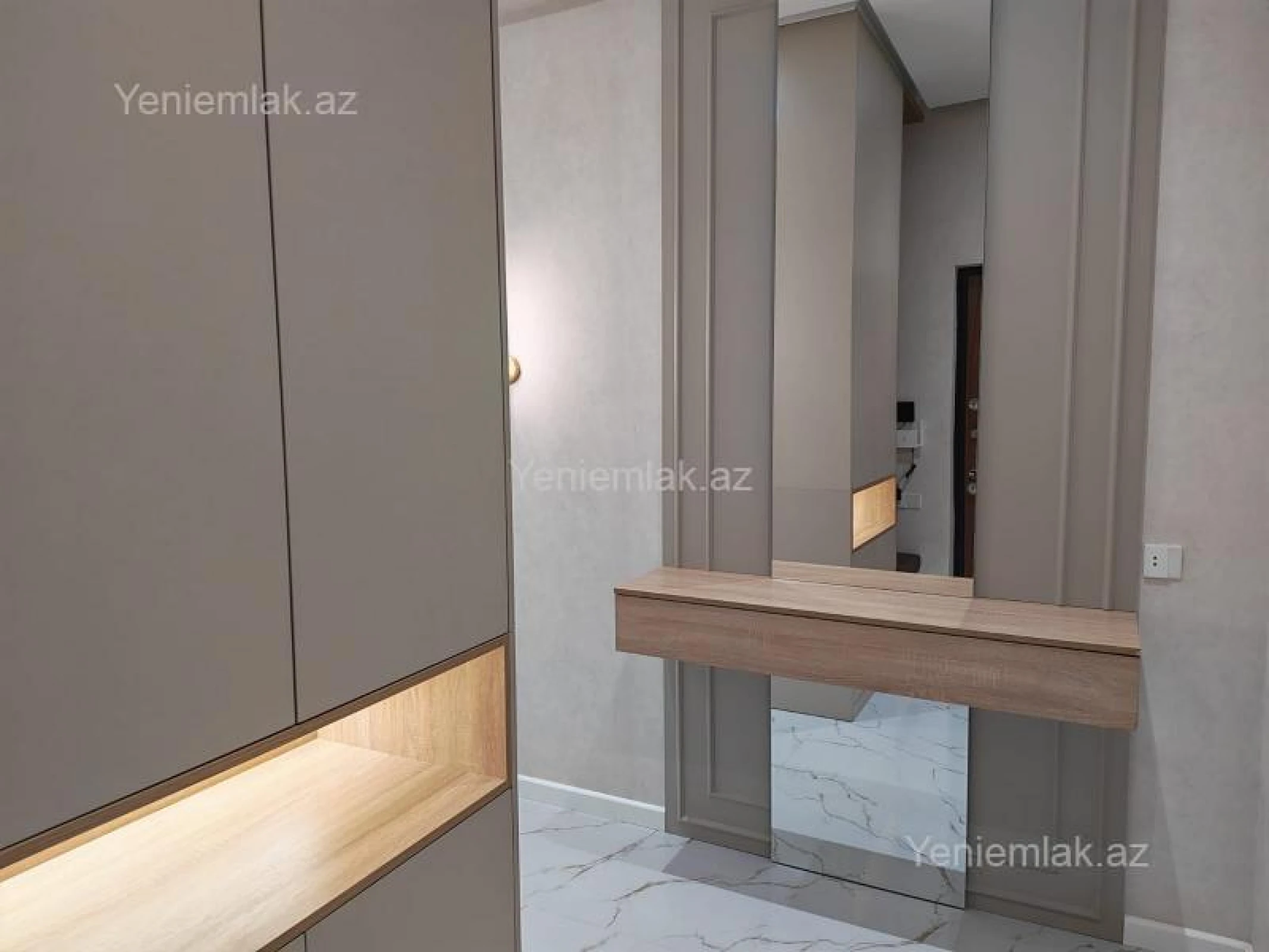 Satılır 3 otaqlı yeni tikili 125 m²