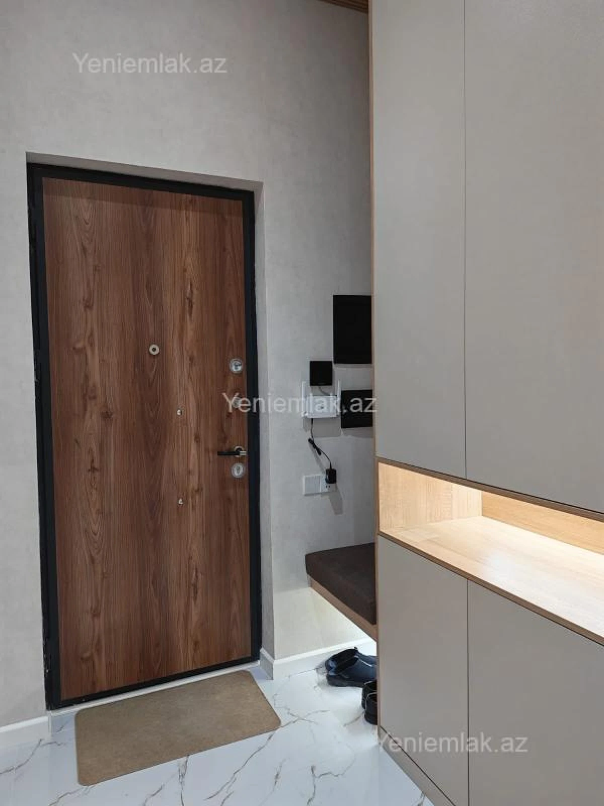 Satılır 3 otaqlı yeni tikili 125 m²