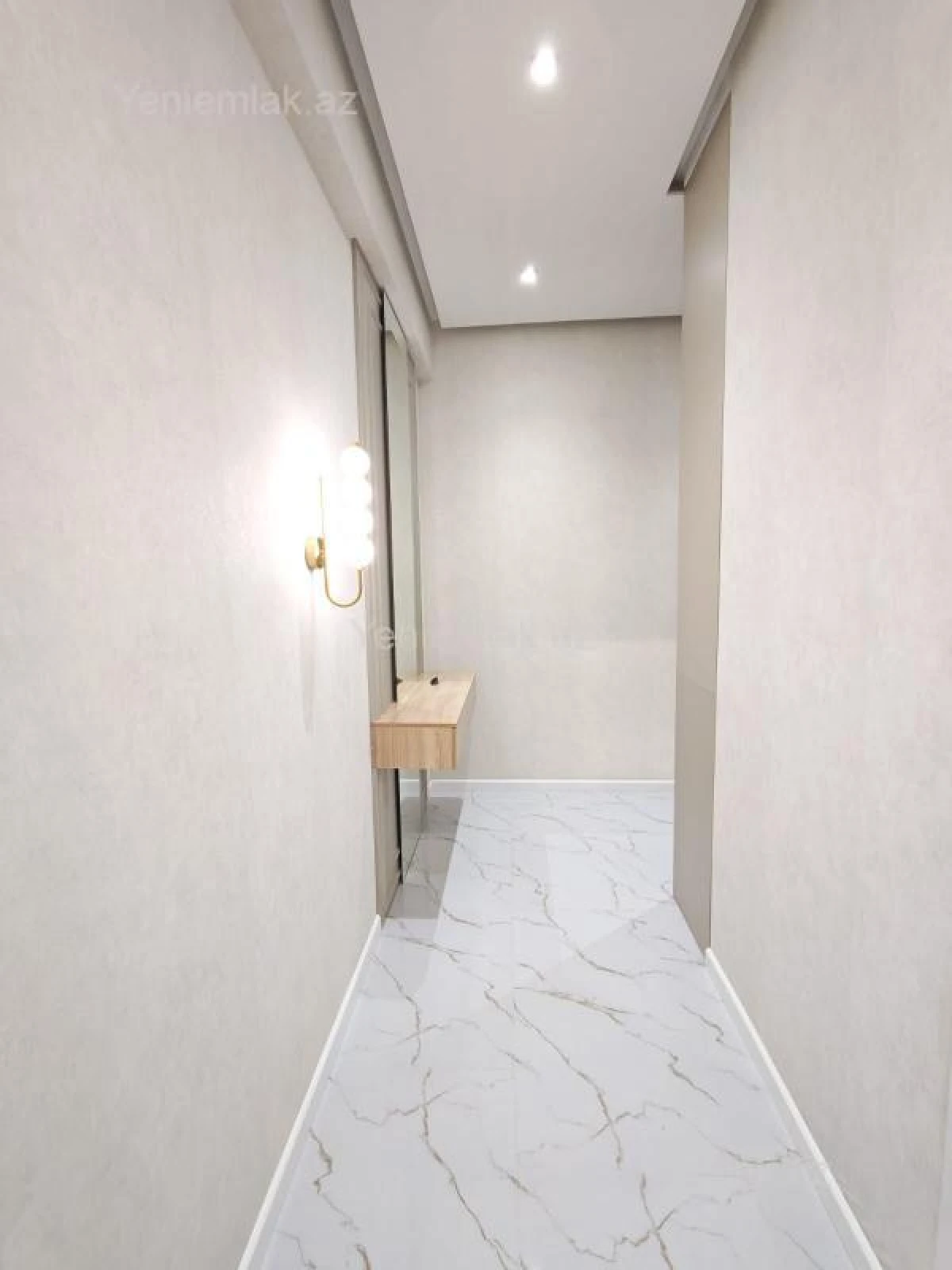 Satılır 3 otaqlı yeni tikili 125 m²