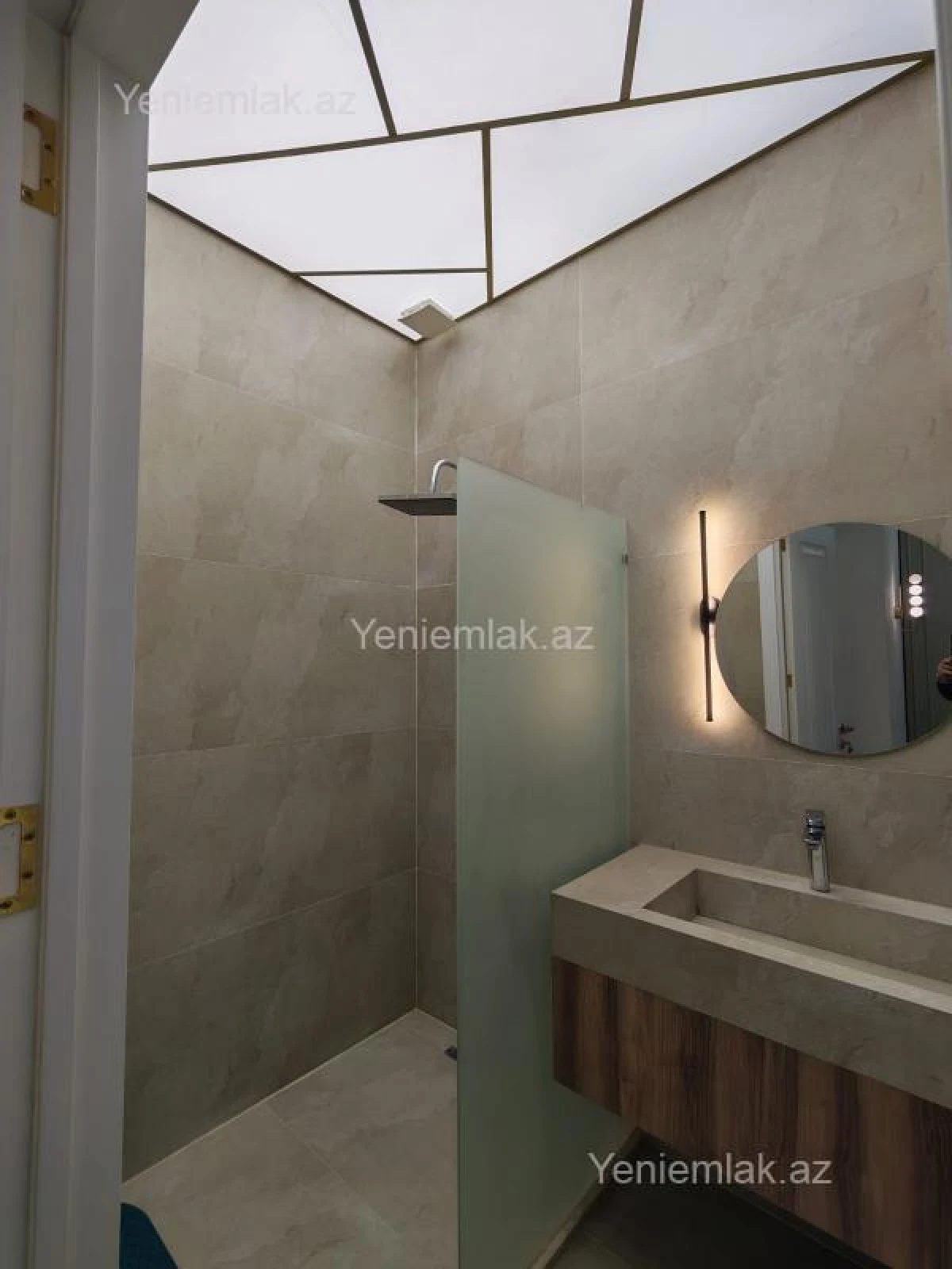 Satılır 3 otaqlı yeni tikili 125 m²