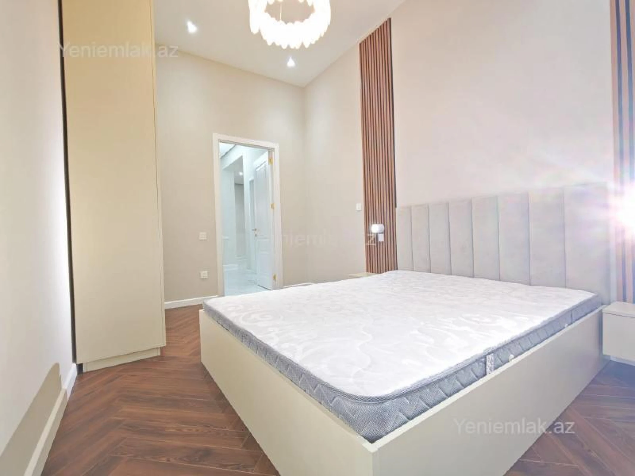 Satılır 3 otaqlı yeni tikili 125 m²