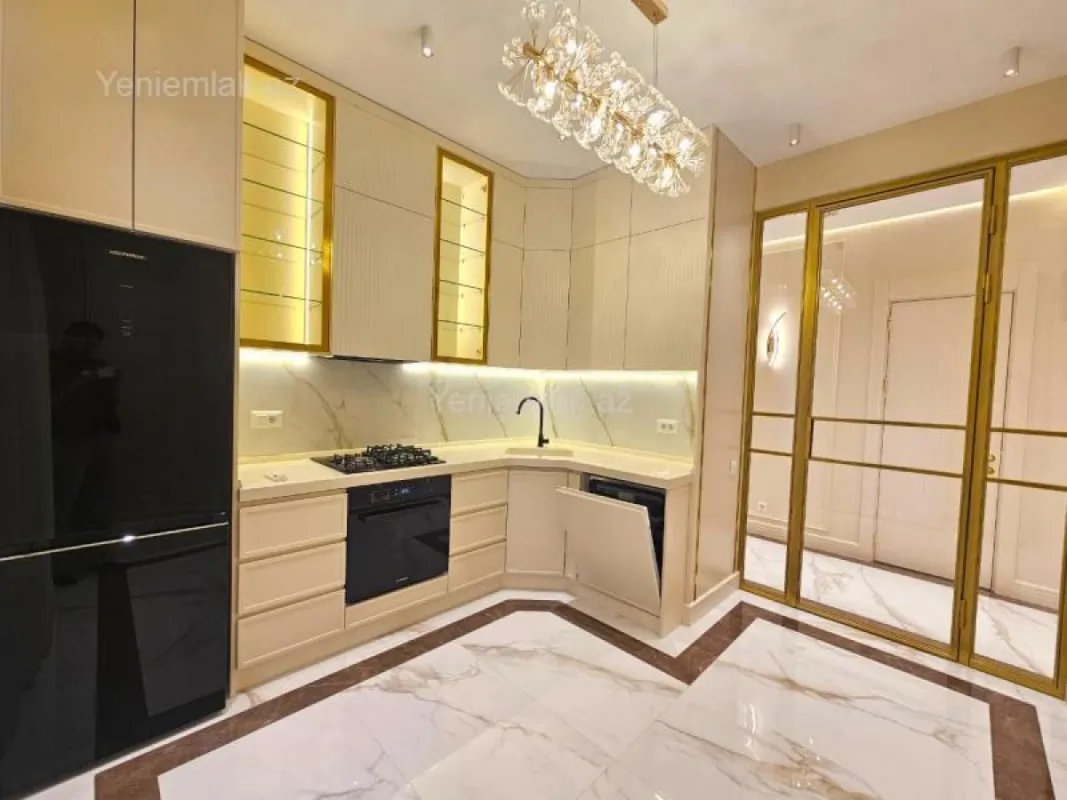 Satılır 3 otaqlı yeni tikili 90 m²