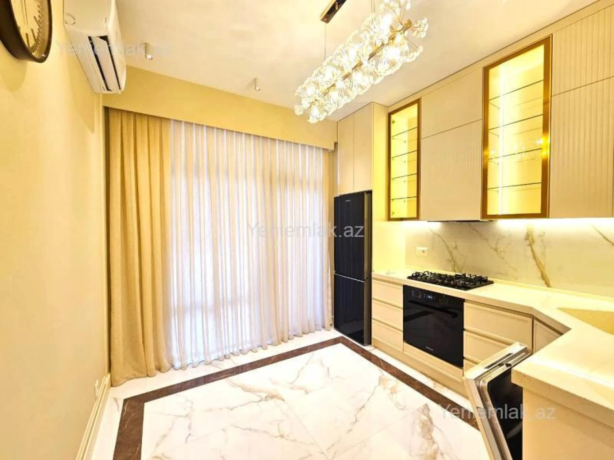 Satılır 3 otaqlı yeni tikili 90 m²