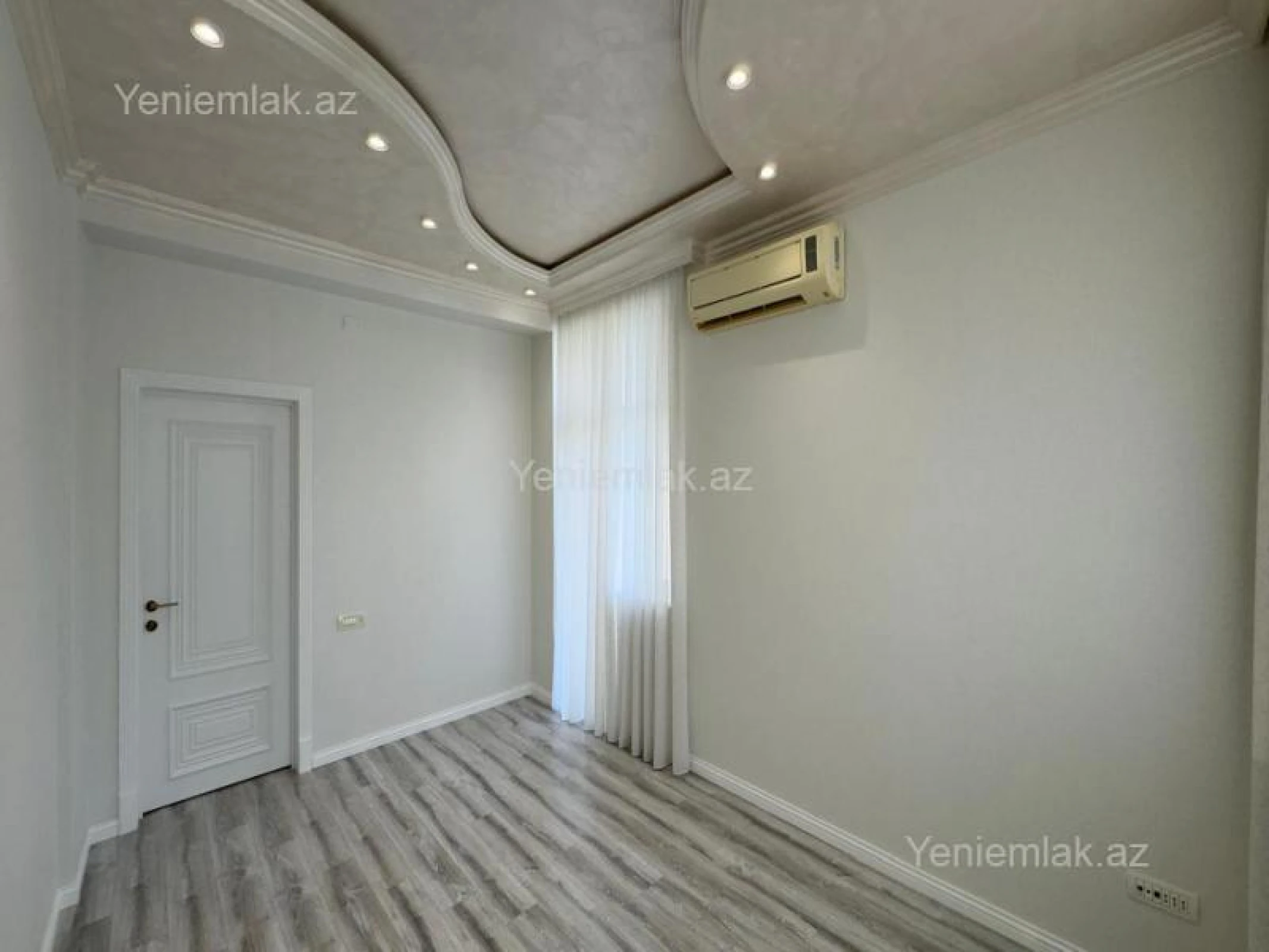 Satılır 4 otaqlı yeni tikili 145 m²