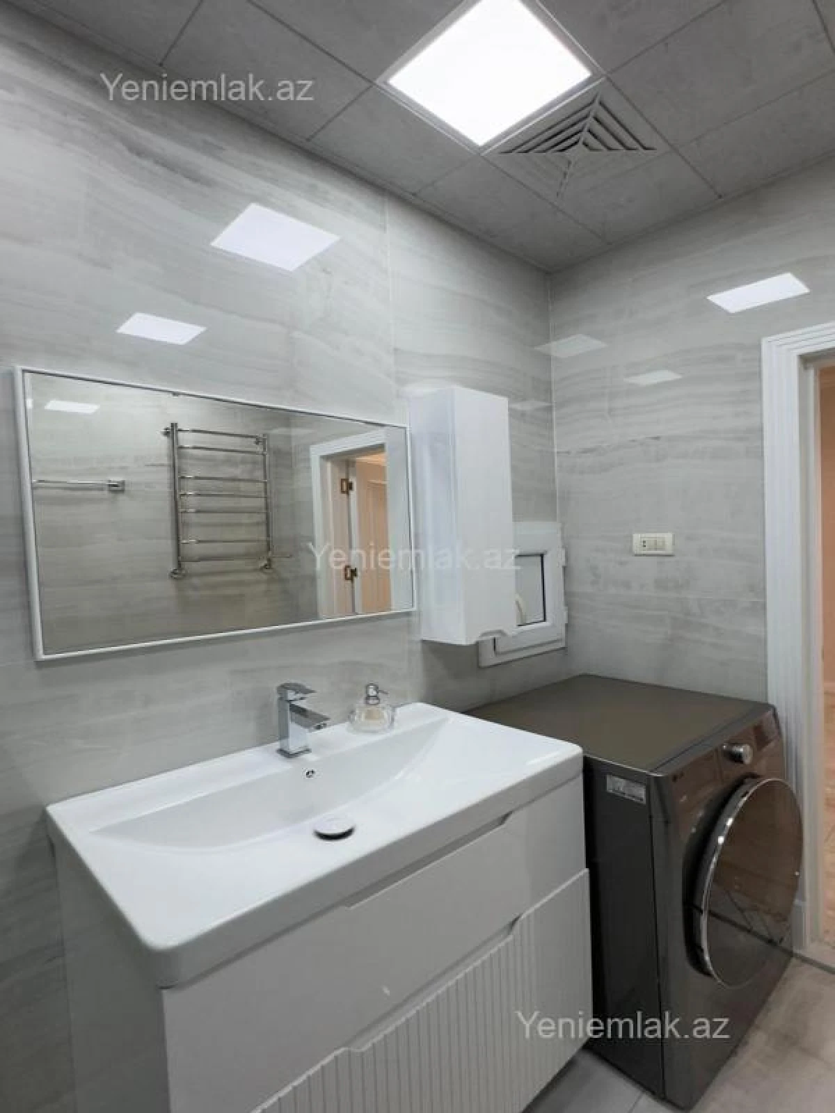 Satılır 4 otaqlı yeni tikili 145 m²