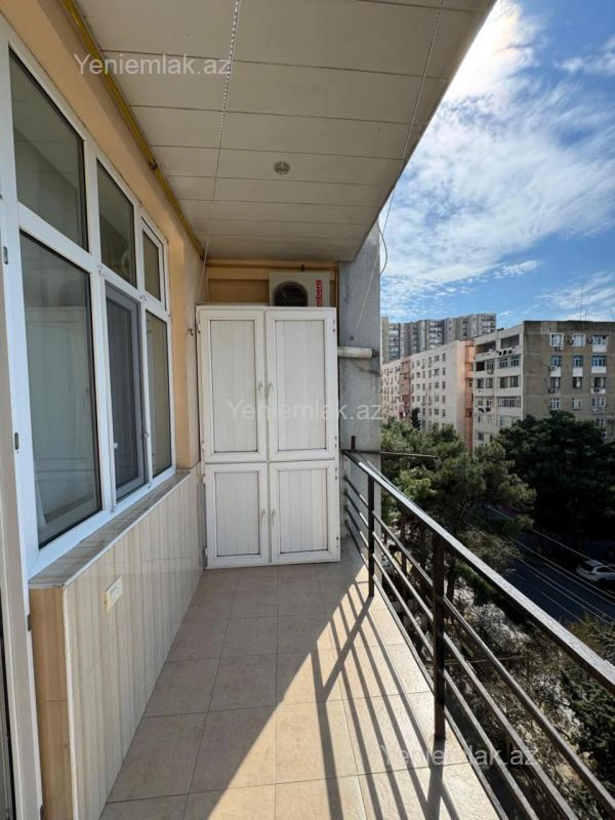 Satılır 4 otaqlı yeni tikili 145 m²