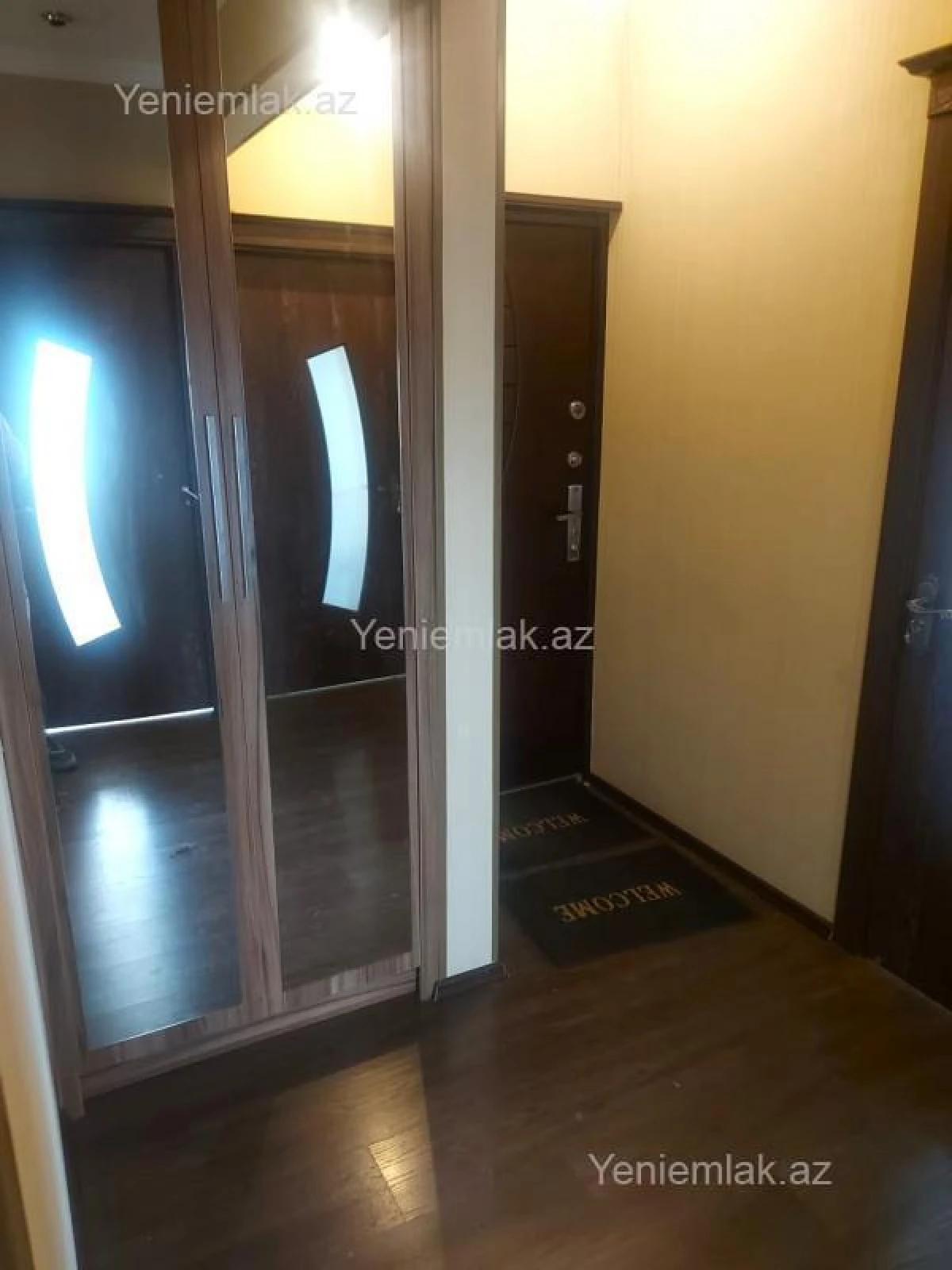 Satılır 3 otaqlı köhnə tikili 90 m²