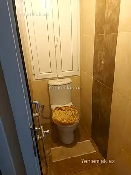 Satılır 3 otaqlı köhnə tikili 90 m²