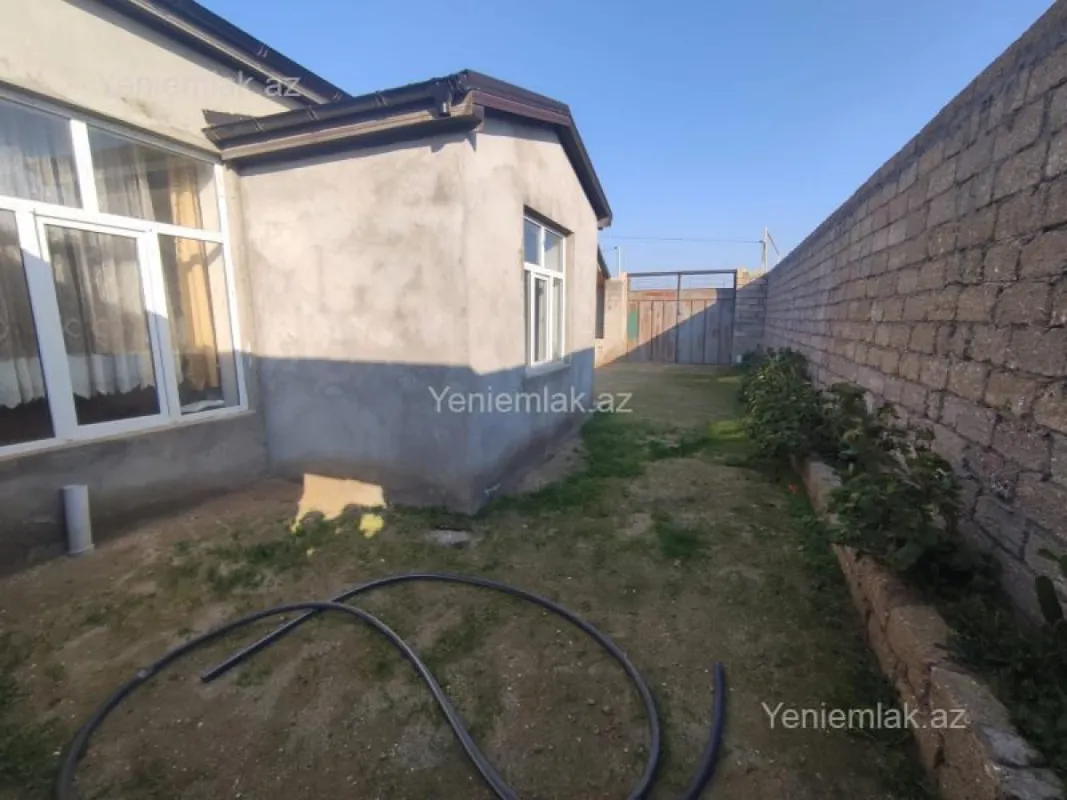 Satılır 3 otaqlı həyət evi 110 m²