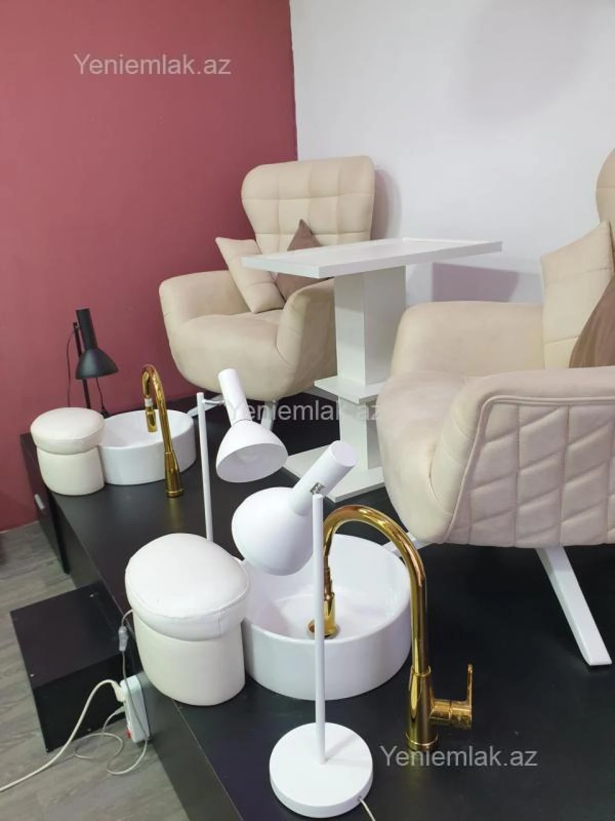 Satılır 4 otaqlı obyekt 153 m²