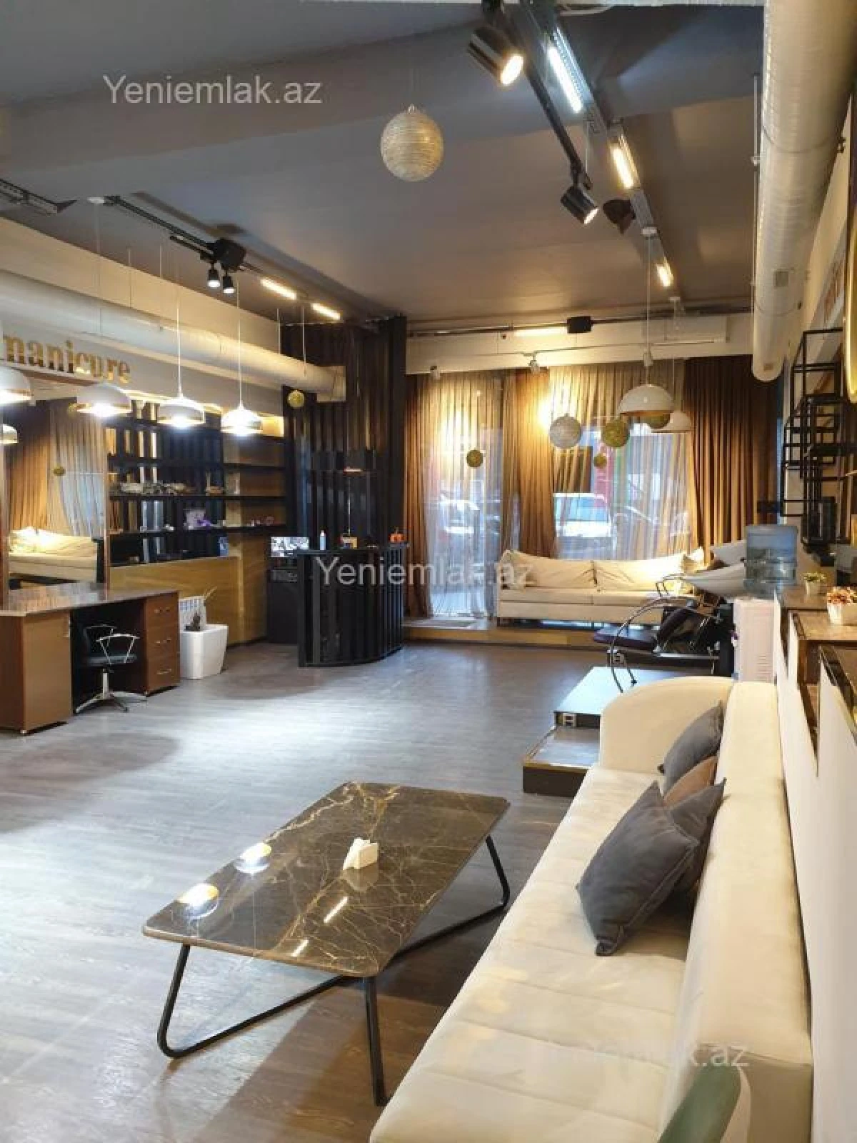 Satılır 4 otaqlı obyekt 153 m²