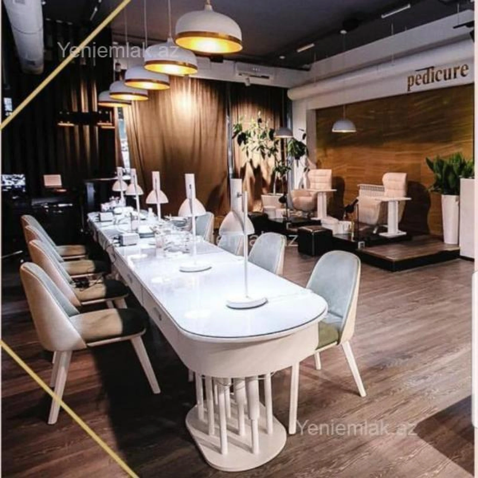 Satılır 4 otaqlı obyekt 153 m²