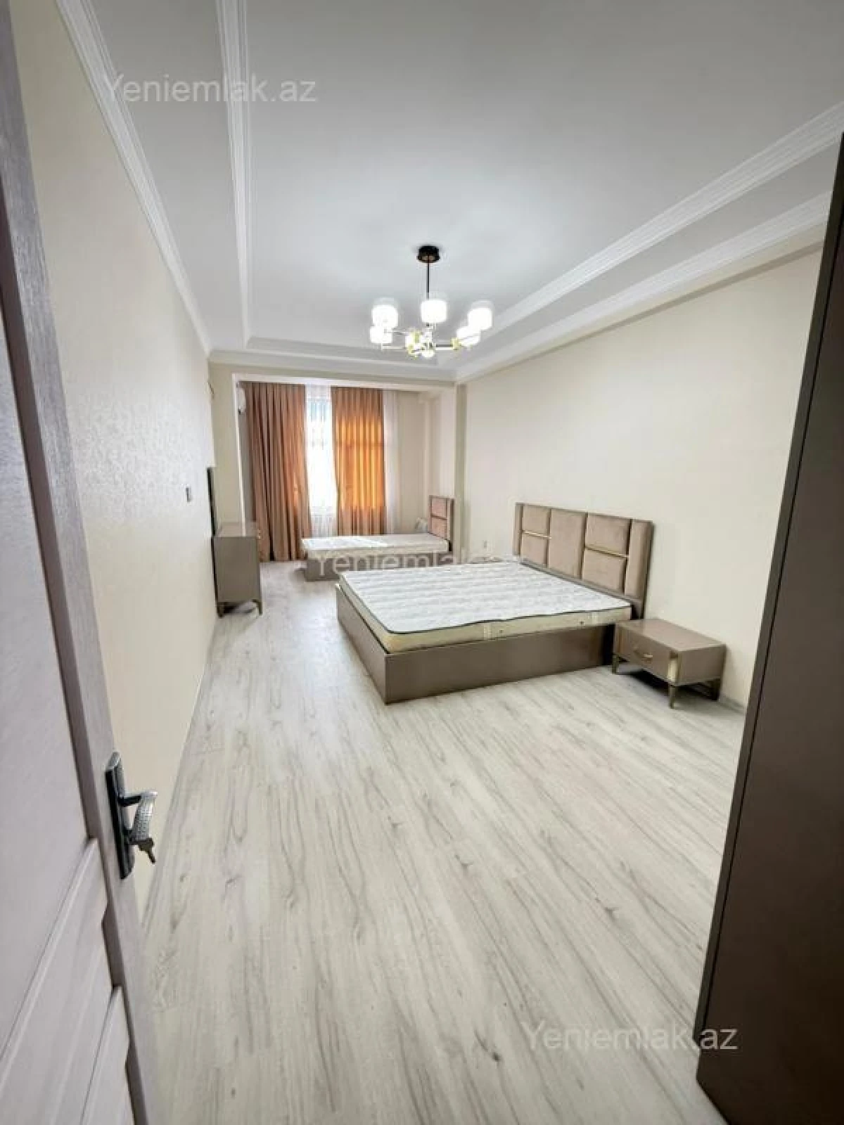Satılır 2 otaqlı yeni tikili 77 m²
