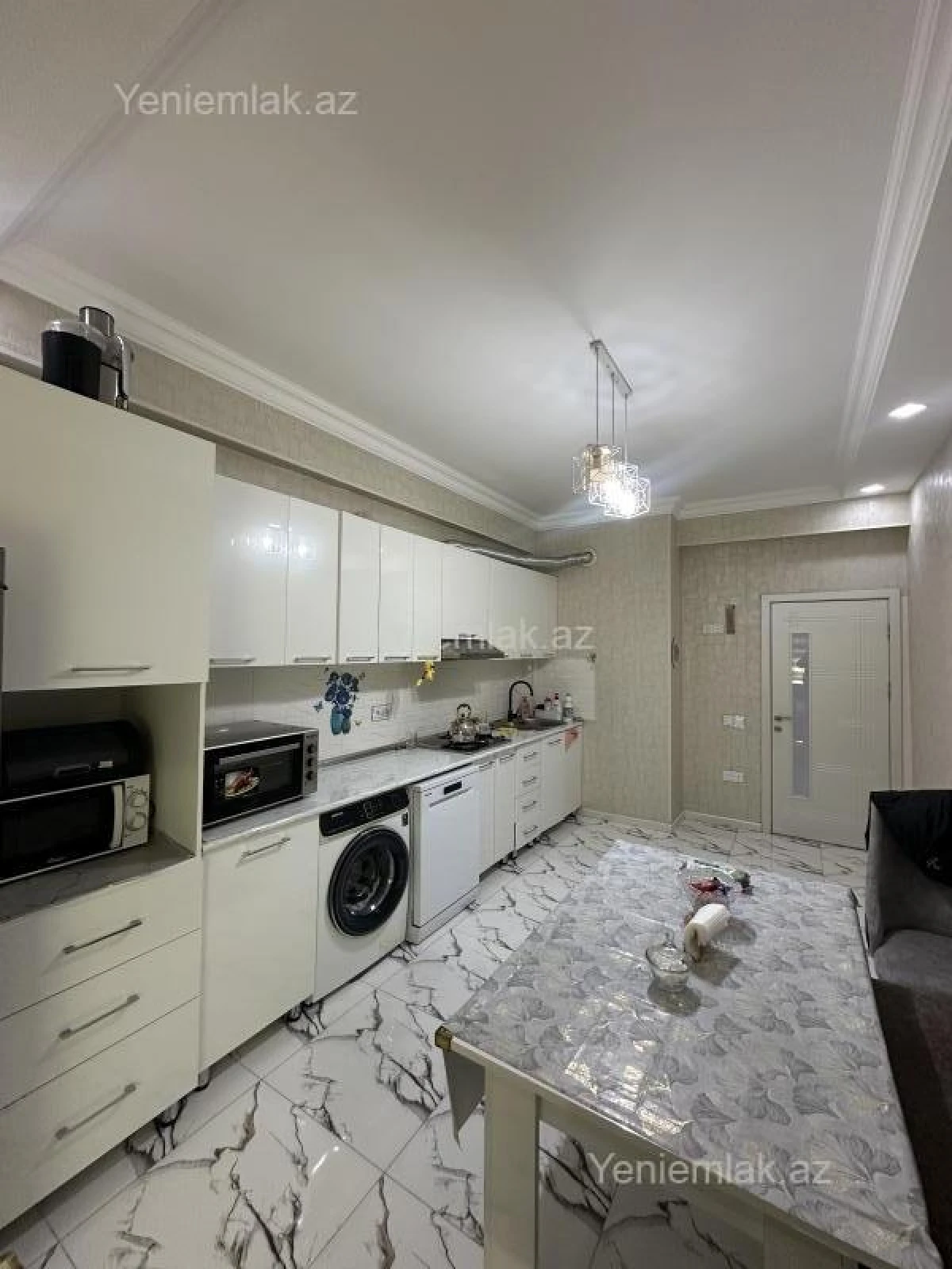 Satılır 3 otaqlı yeni tikili 98 m²